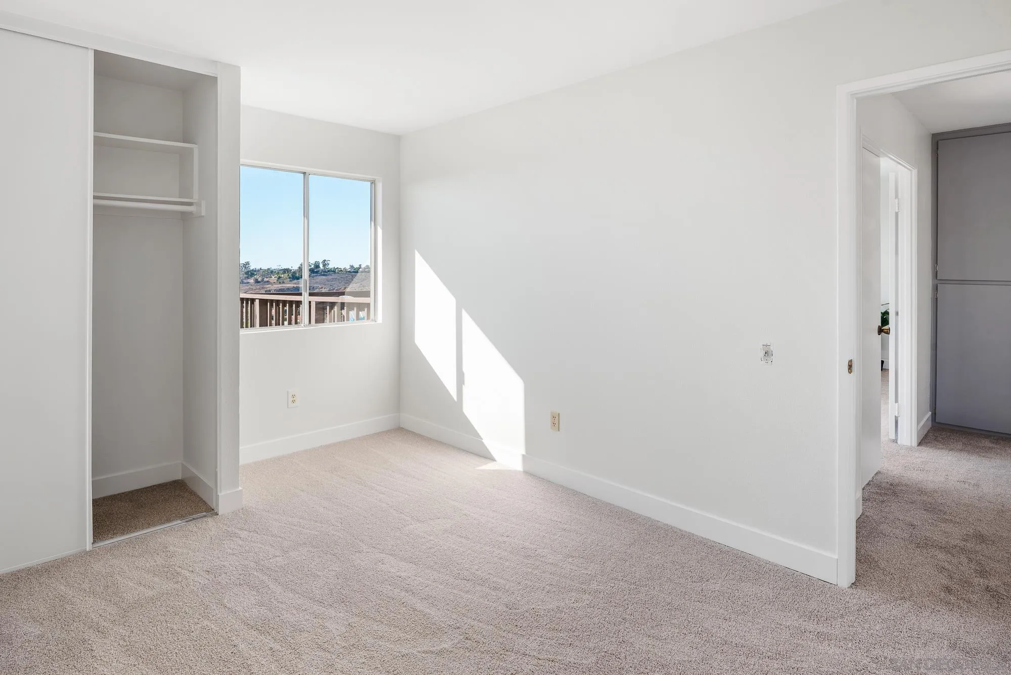 8318 Ridge Route, San Diego