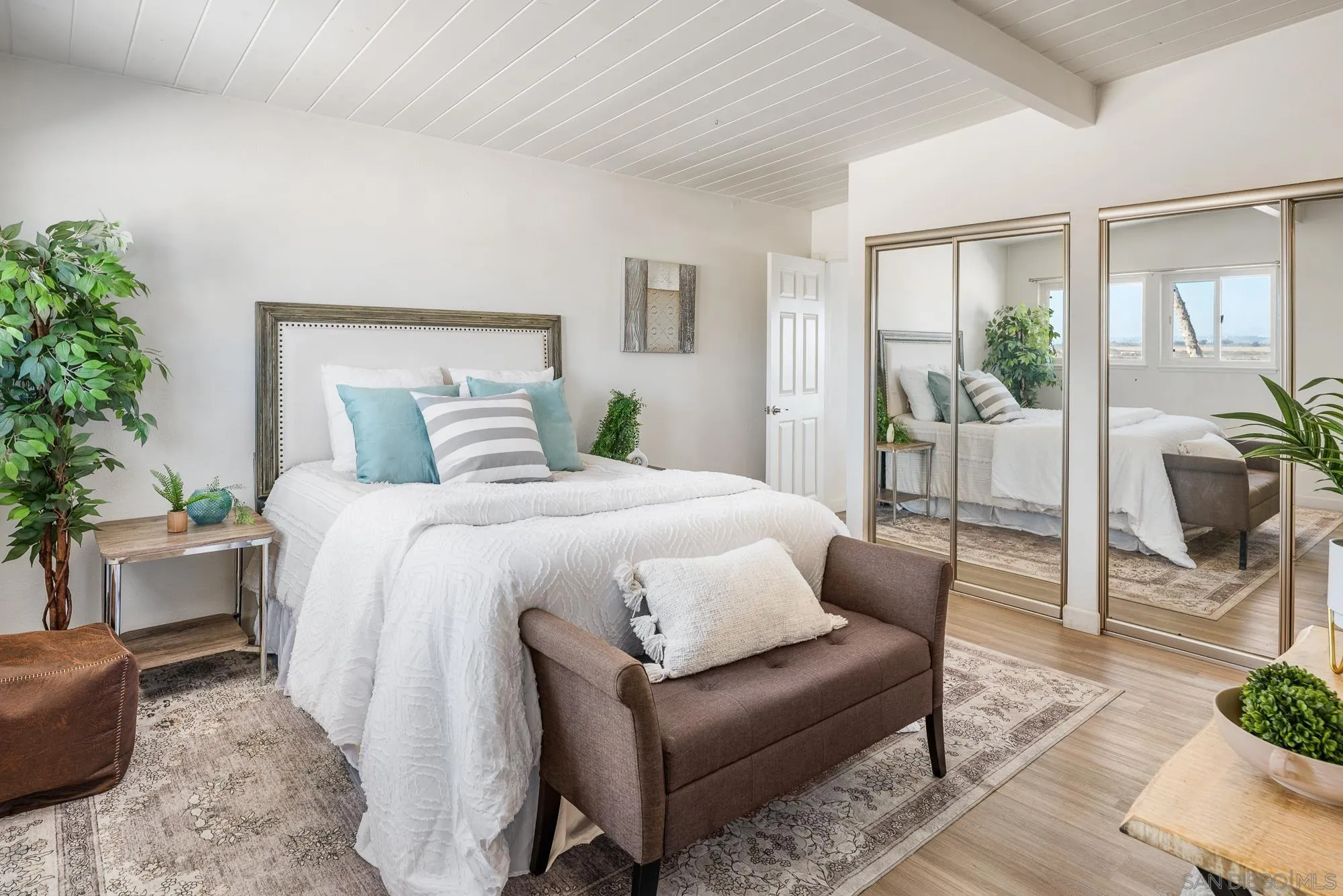 1680 Seacoast Drive Unit D, Imperial Beach Unit: D