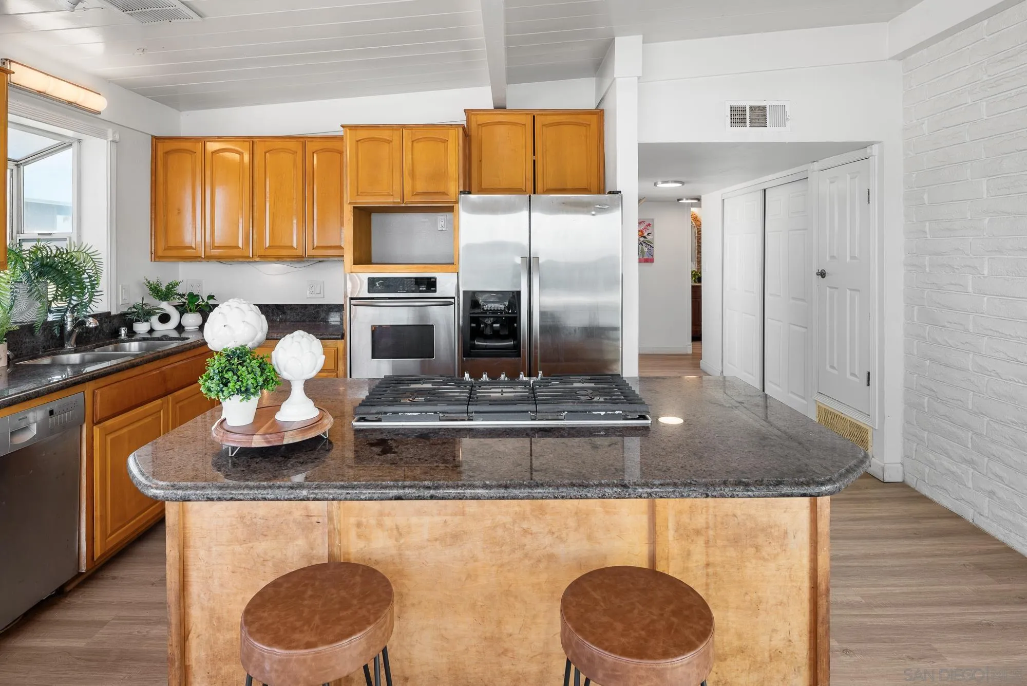 1680 Seacoast Drive Unit D, Imperial Beach Unit: D