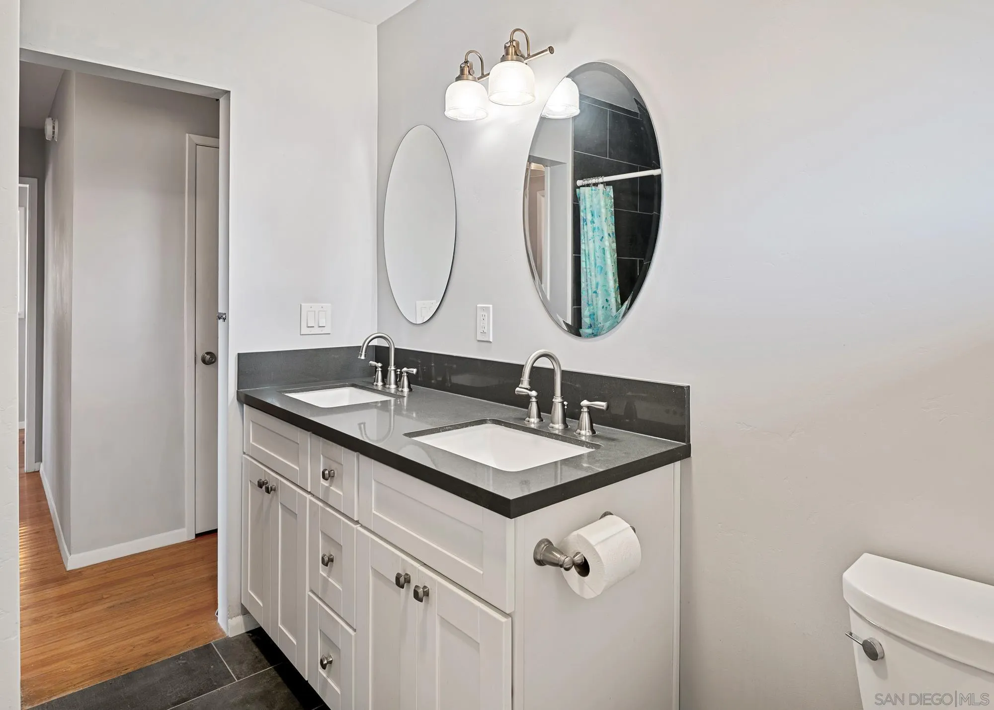 5353 La Jolla Blvd Unit: 37