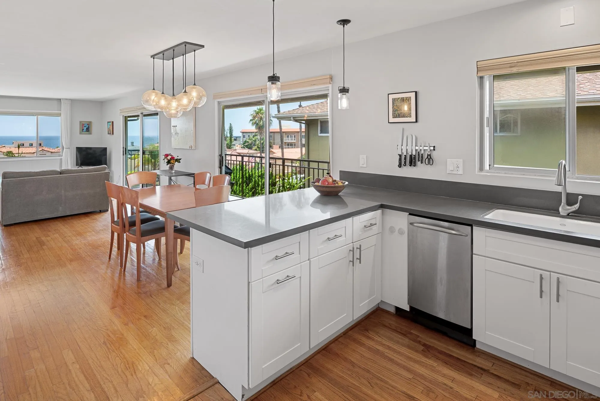5353 La Jolla Blvd Unit: 37