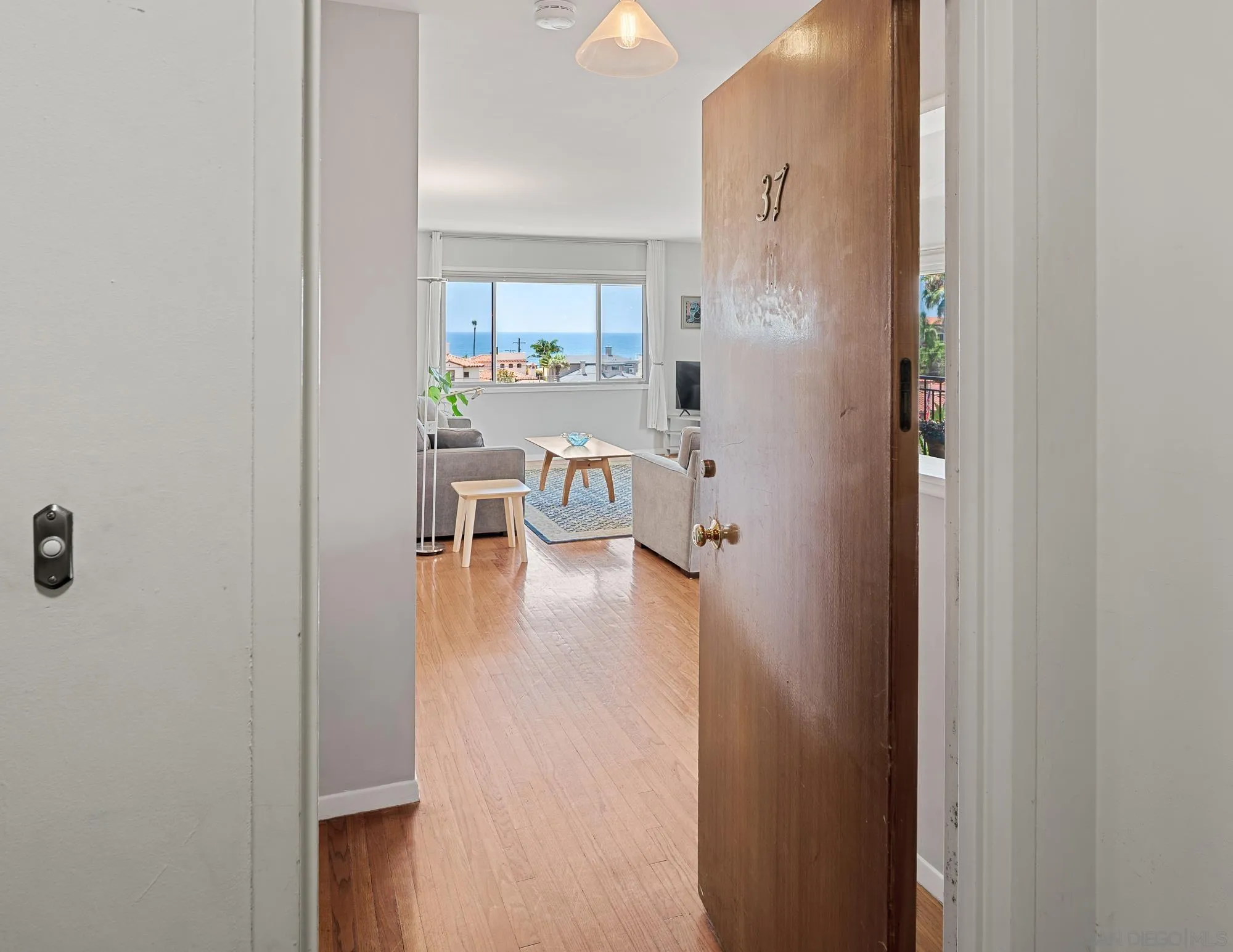 5353 La Jolla Blvd Unit: 37