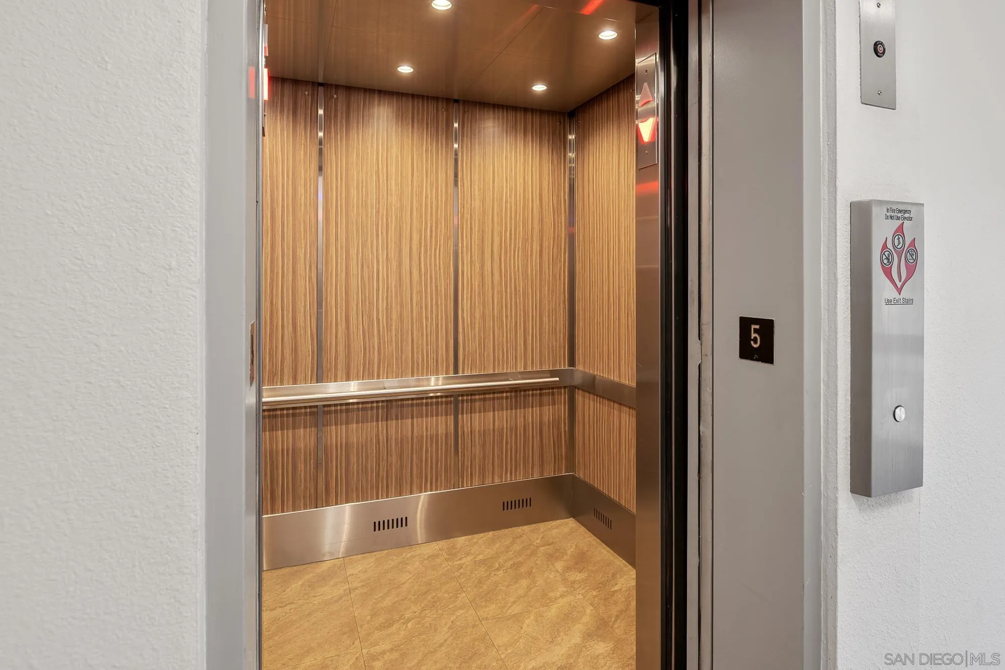 3570 First Ave Unit 19