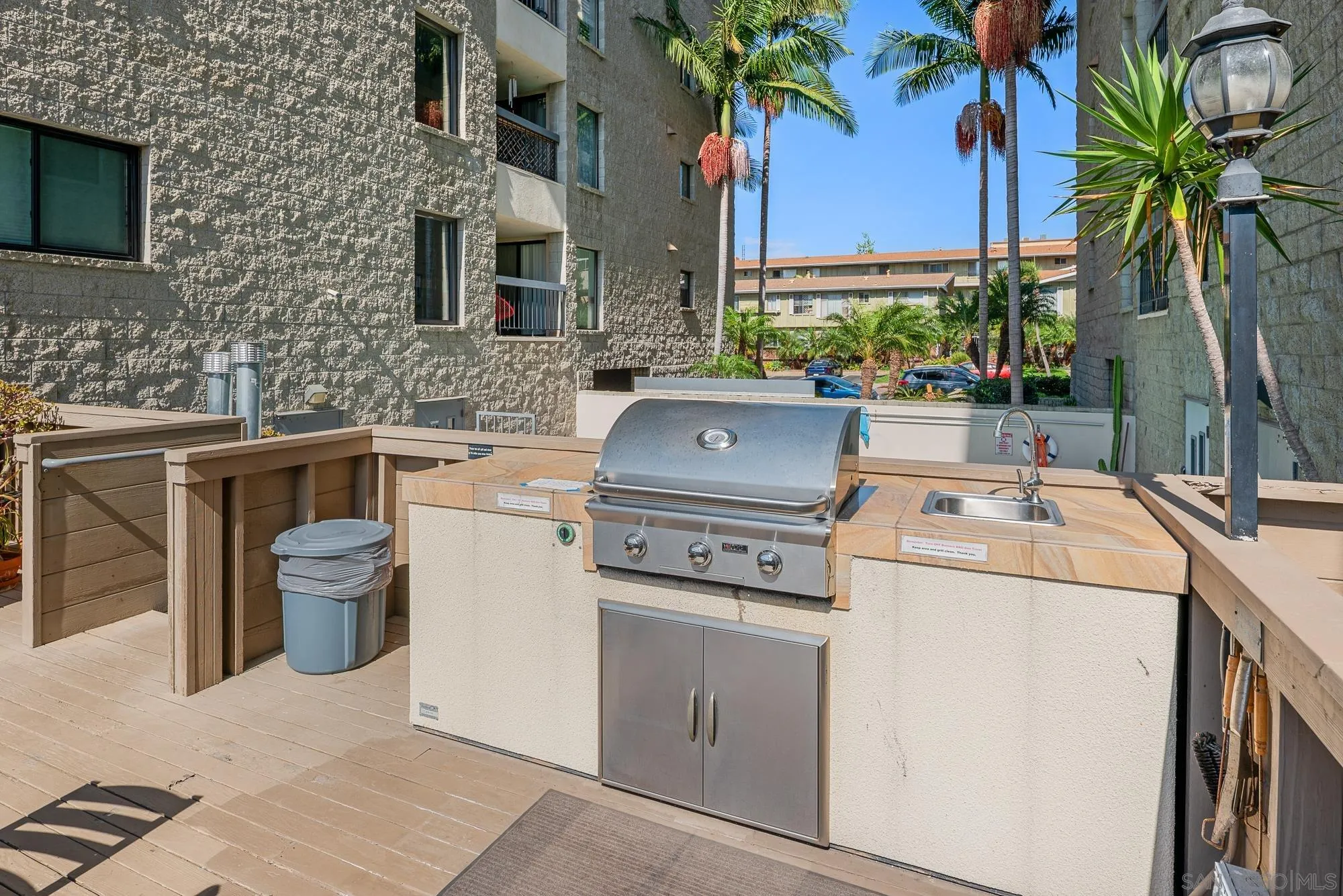 3570 First Ave Unit 19