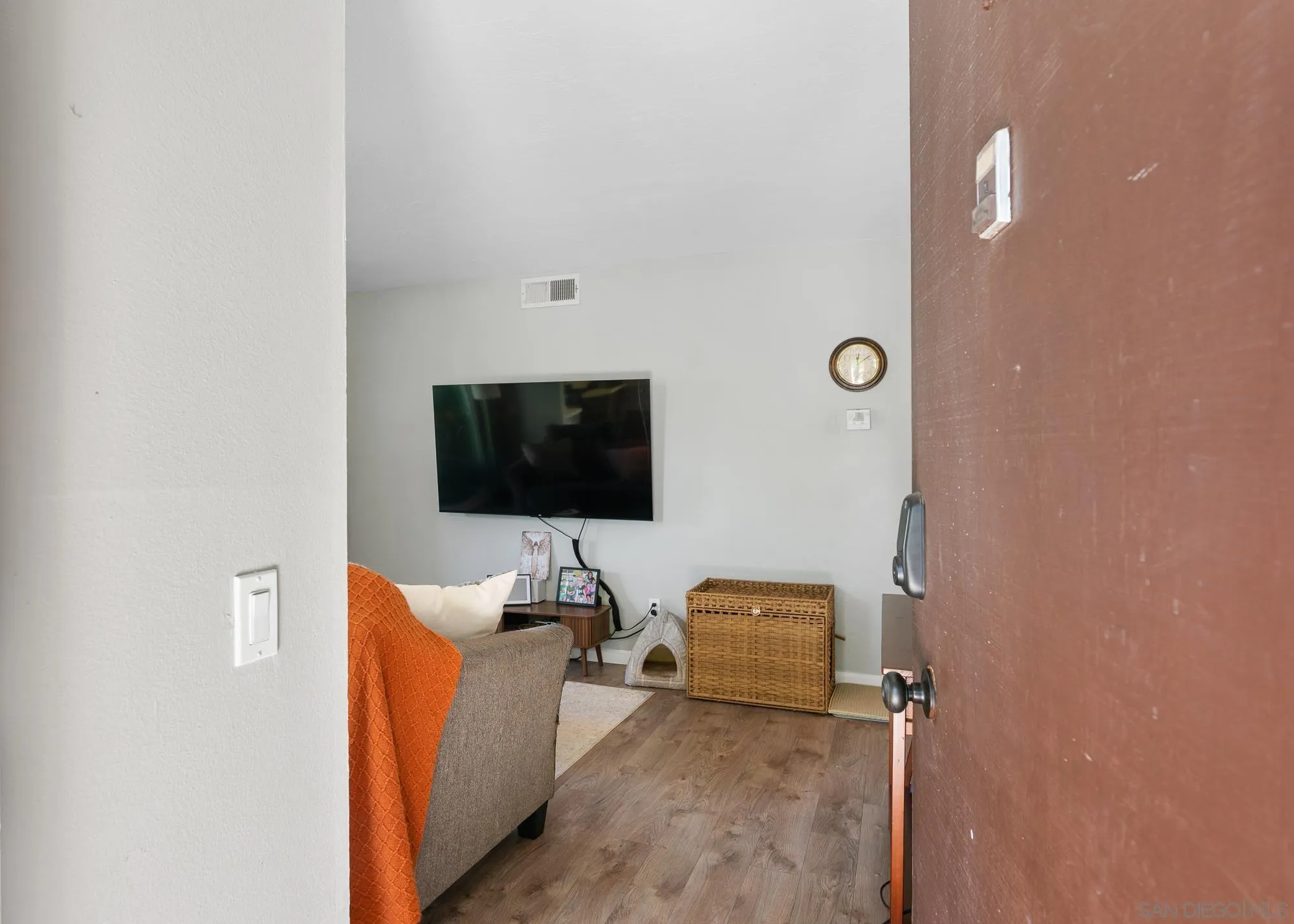 6878 Navajo Unit 103