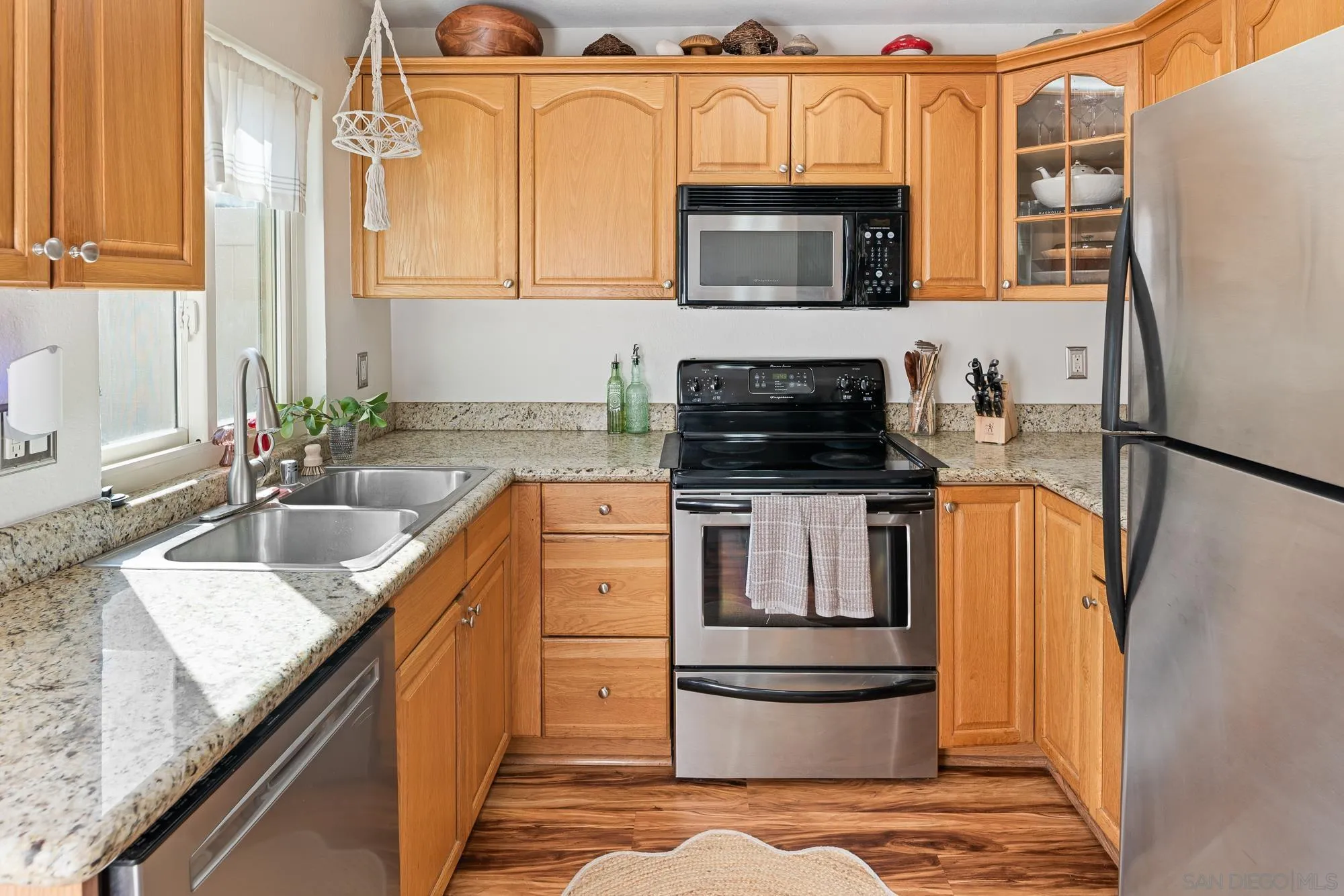 2616 Alpine Unit: 27