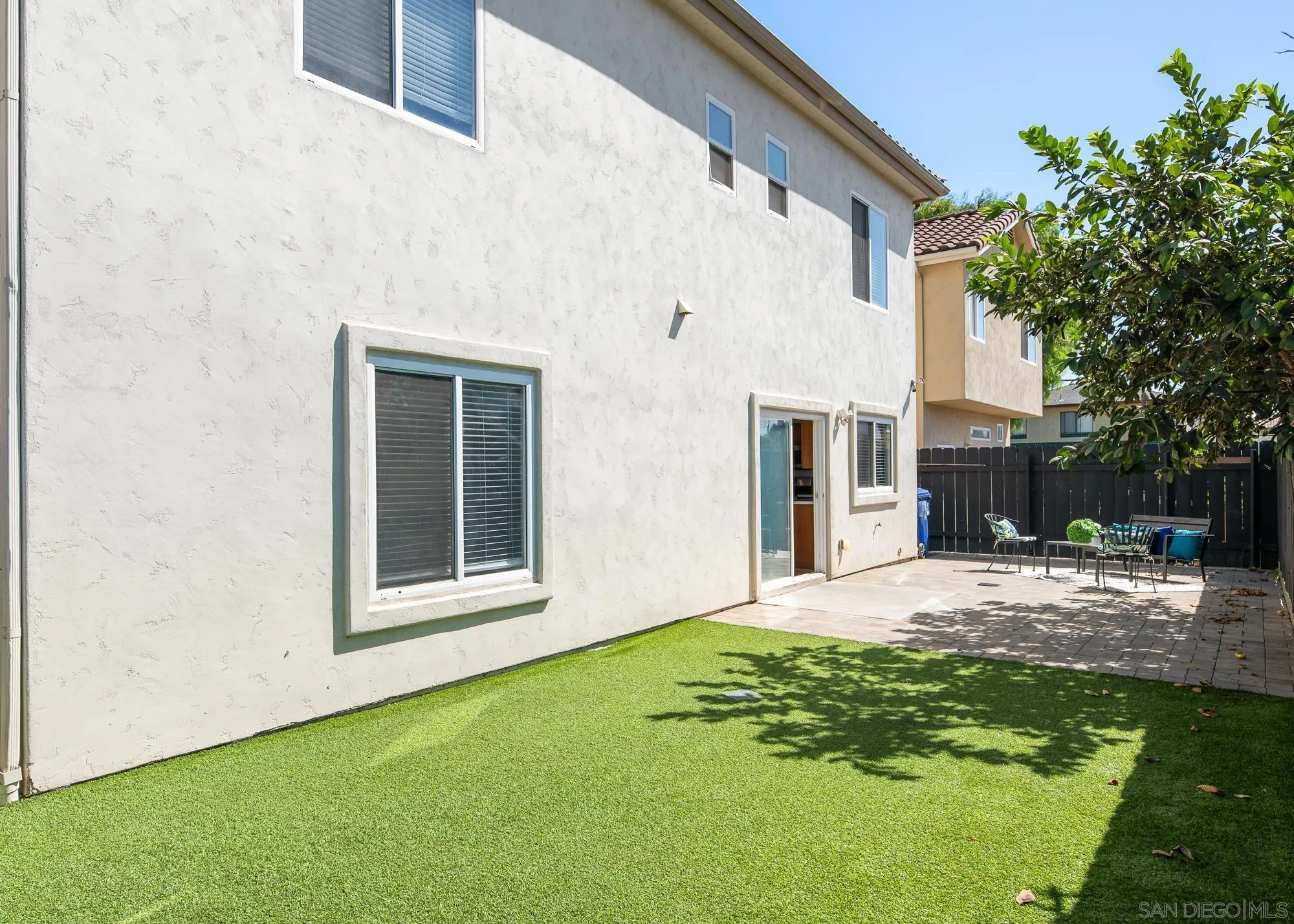 1772 Elm