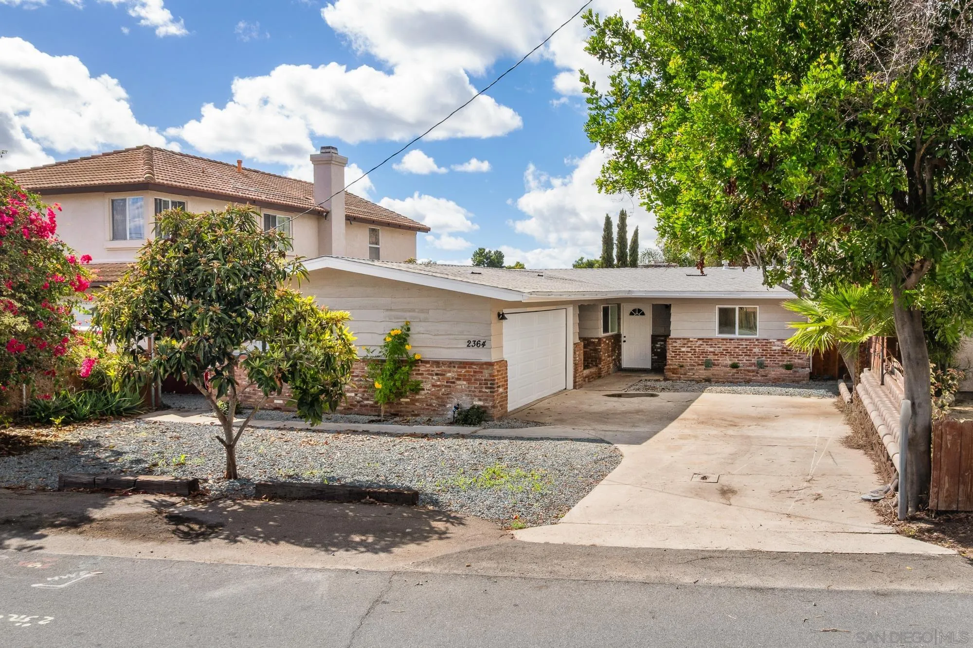 2364 Bonita Street