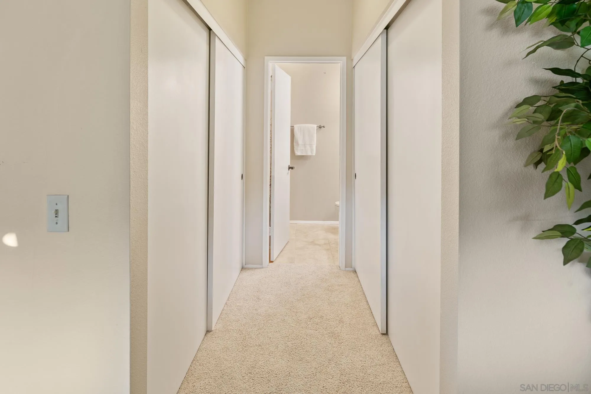 1950 Camino De La Reina Unit 208