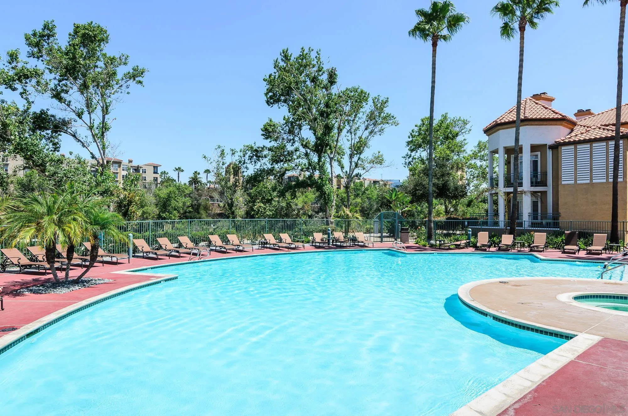 1950 Camino De La Reina Unit 208