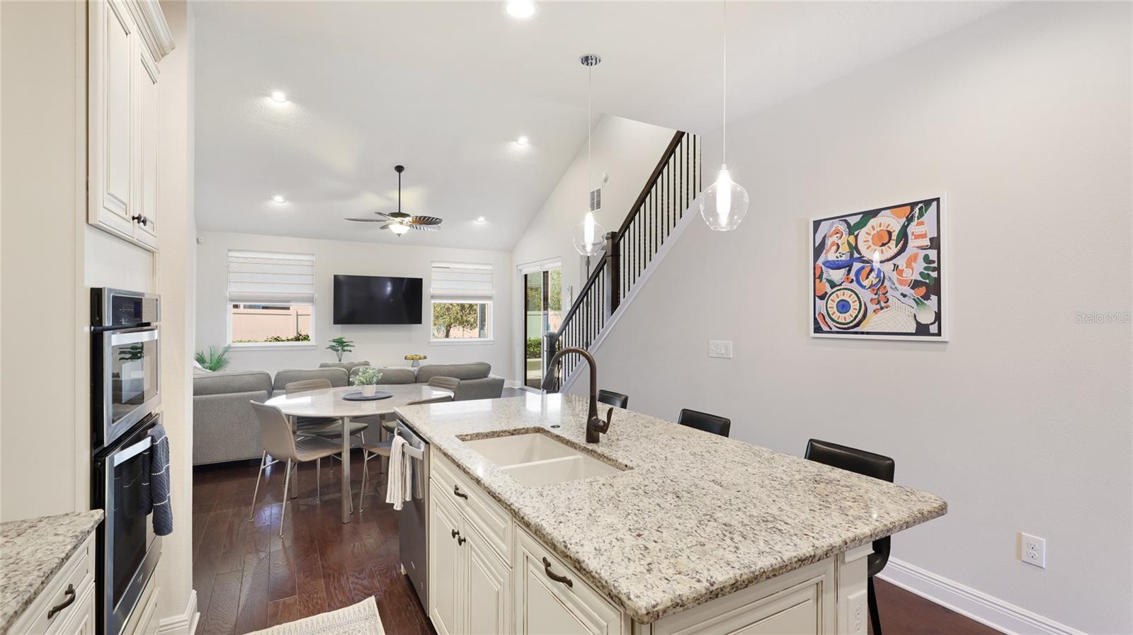 3684 FESCUE LN