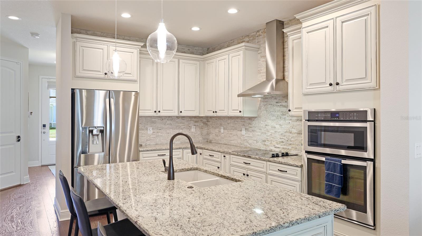 3684 FESCUE LN