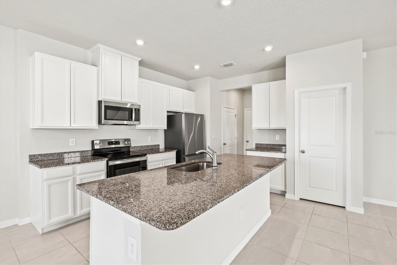 5429 SPANISH MOSS CV