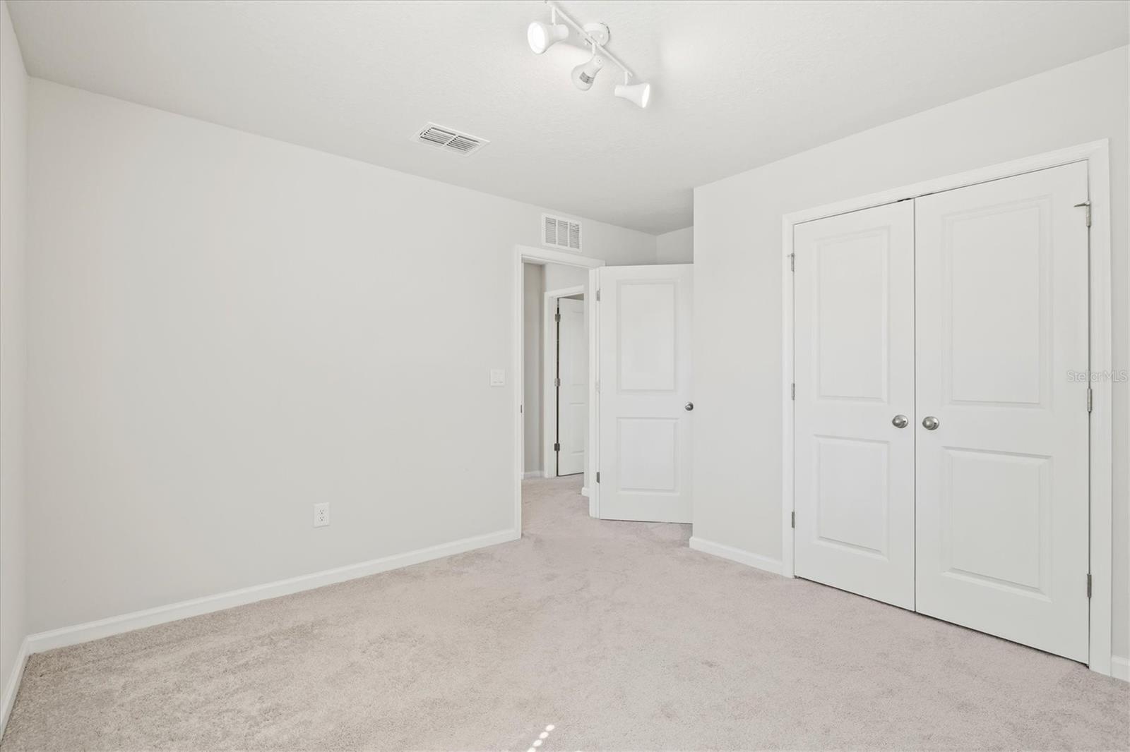 5429 SPANISH MOSS CV