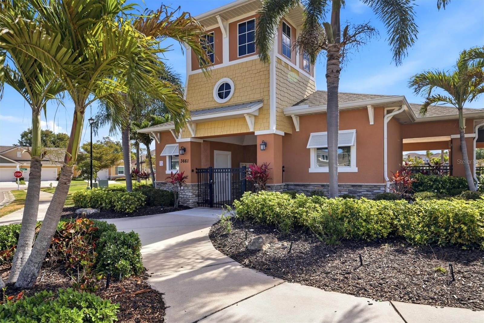 3684 FESCUE LN