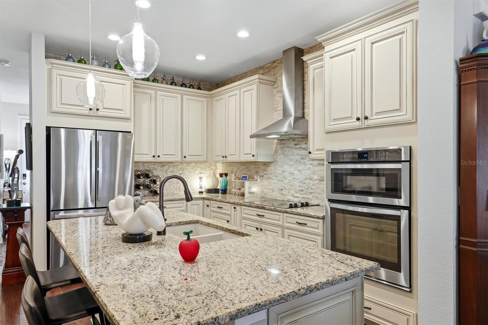 3684 FESCUE LN
