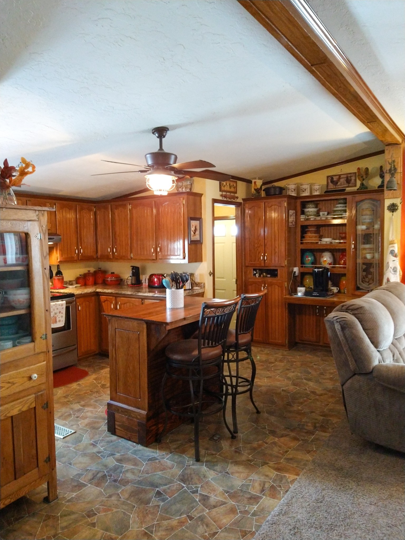 1307 Dobbins Pike