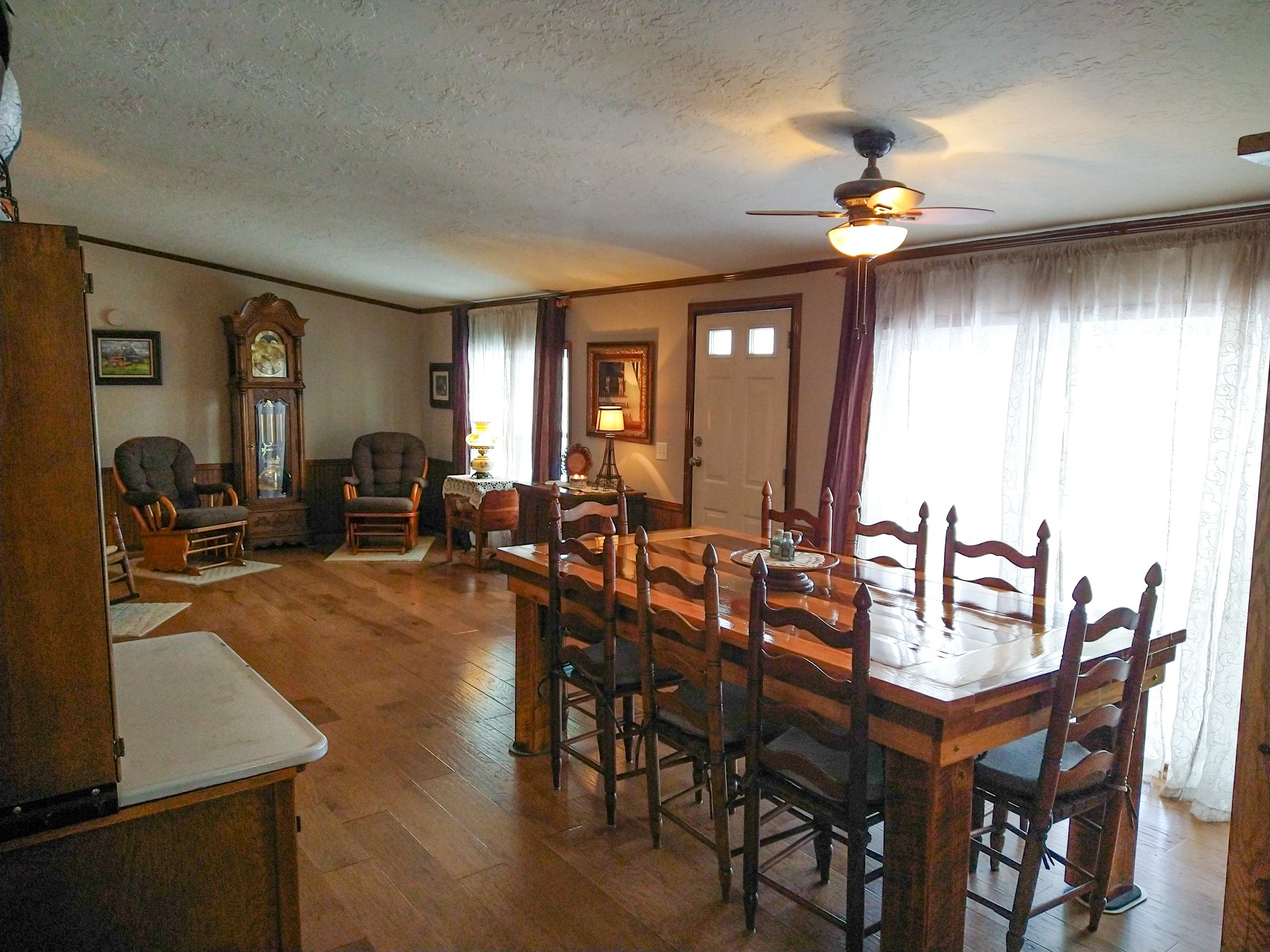 1307 Dobbins Pike