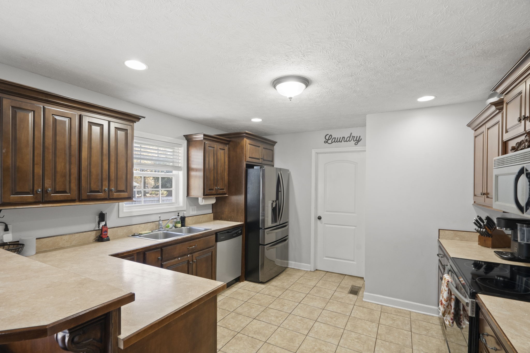 112 Eagles Nest Dr