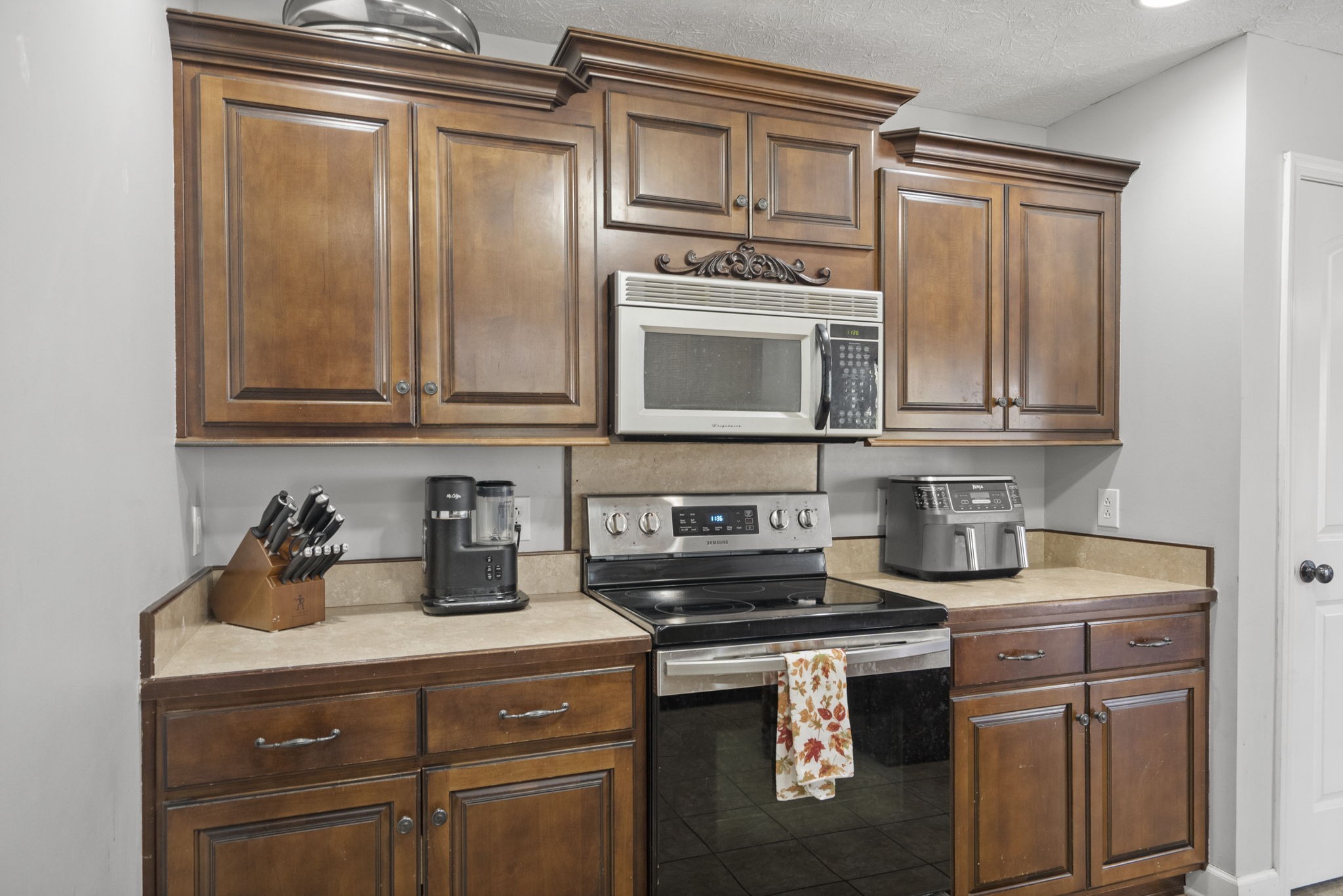 112 Eagles Nest Dr