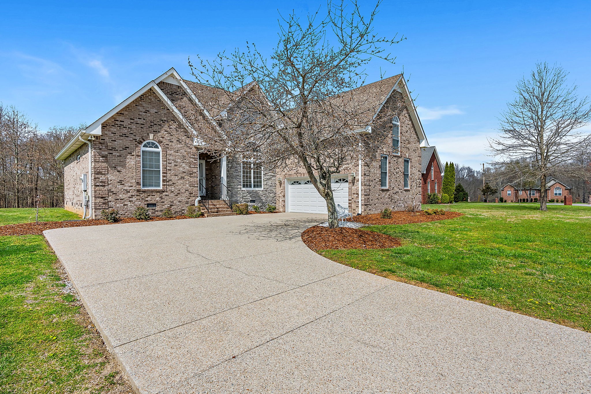 3010 Hollowfield Ln