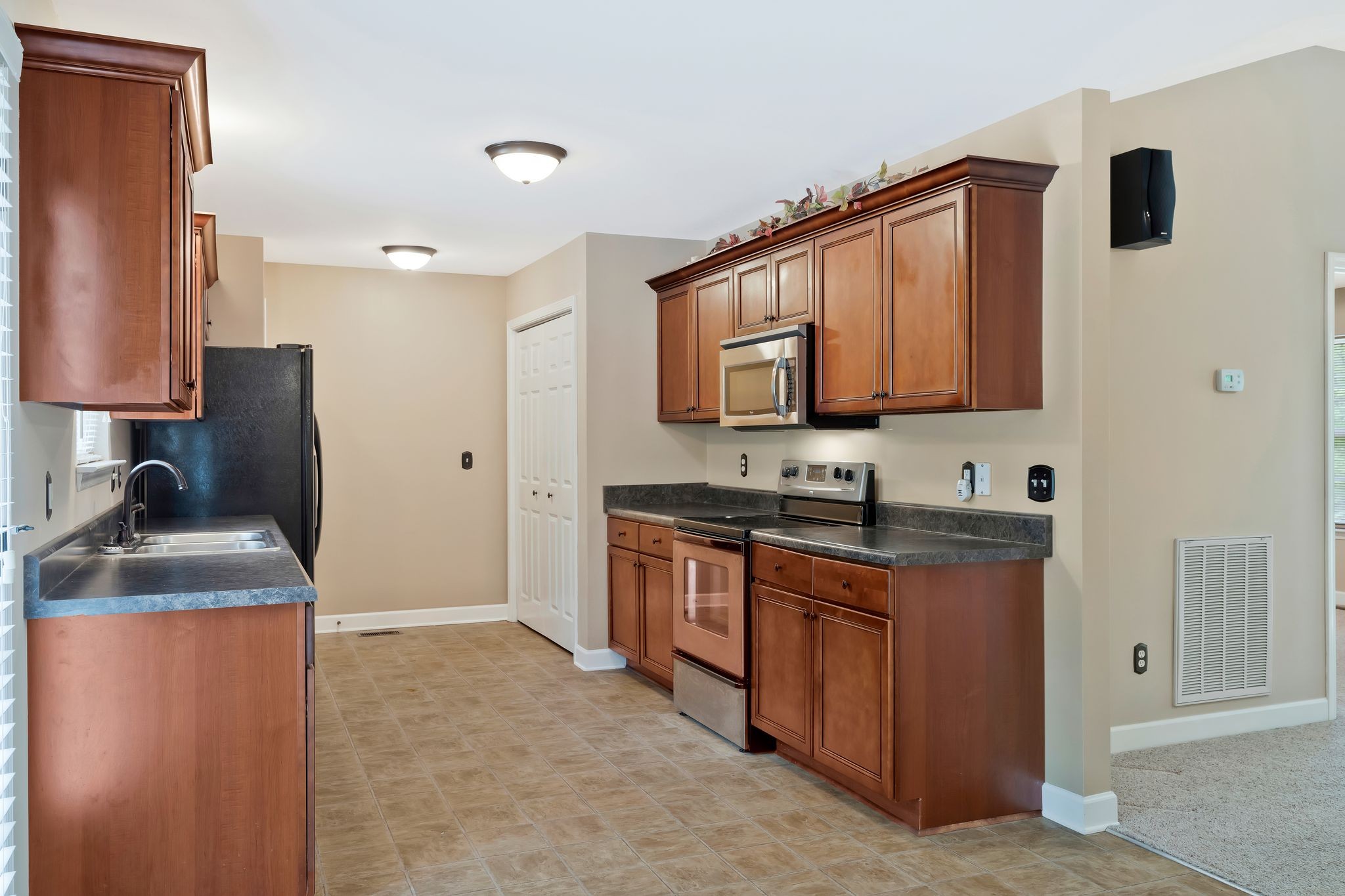 1533 Williamson Rd