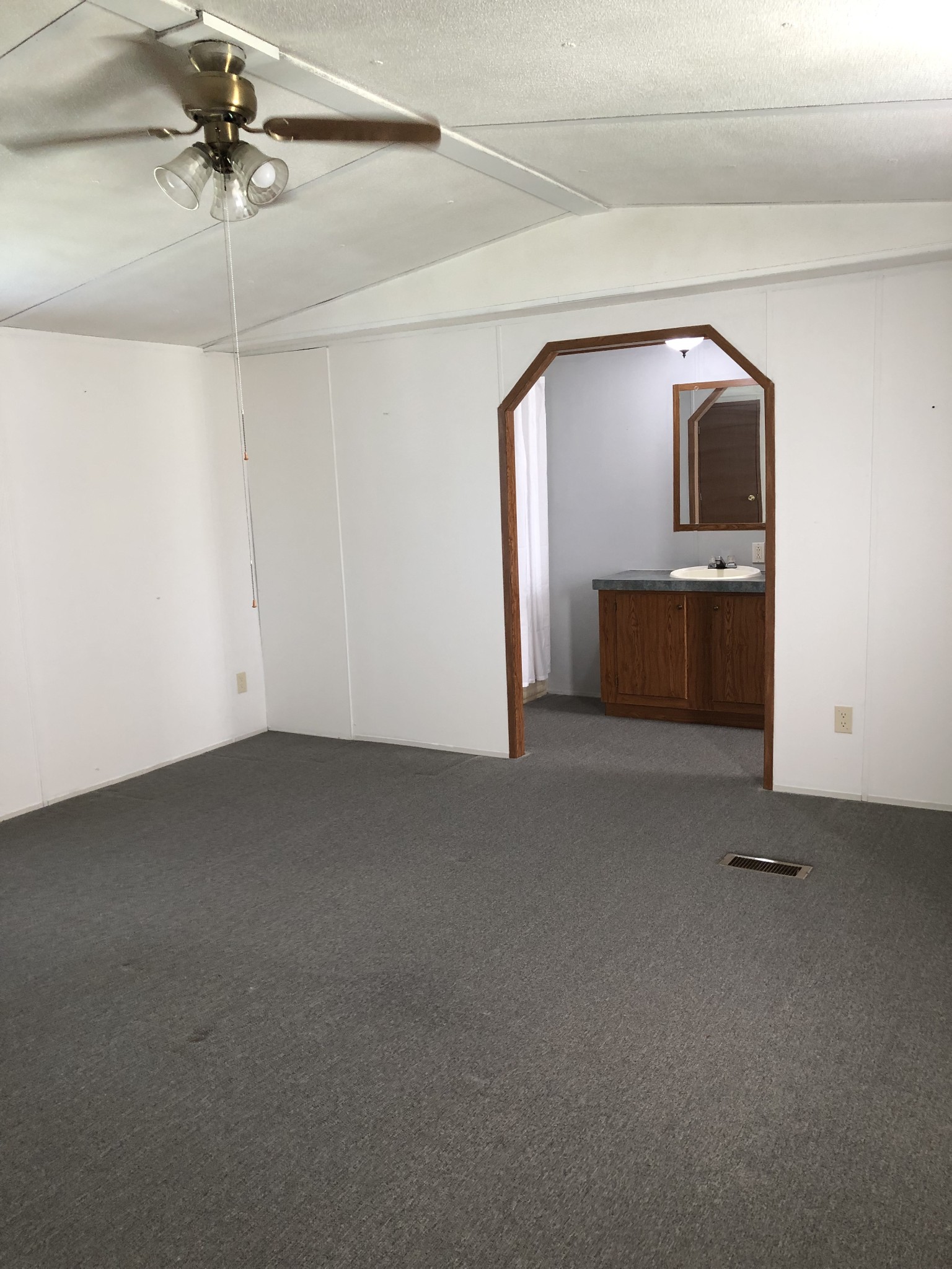 108 Sandye Ave