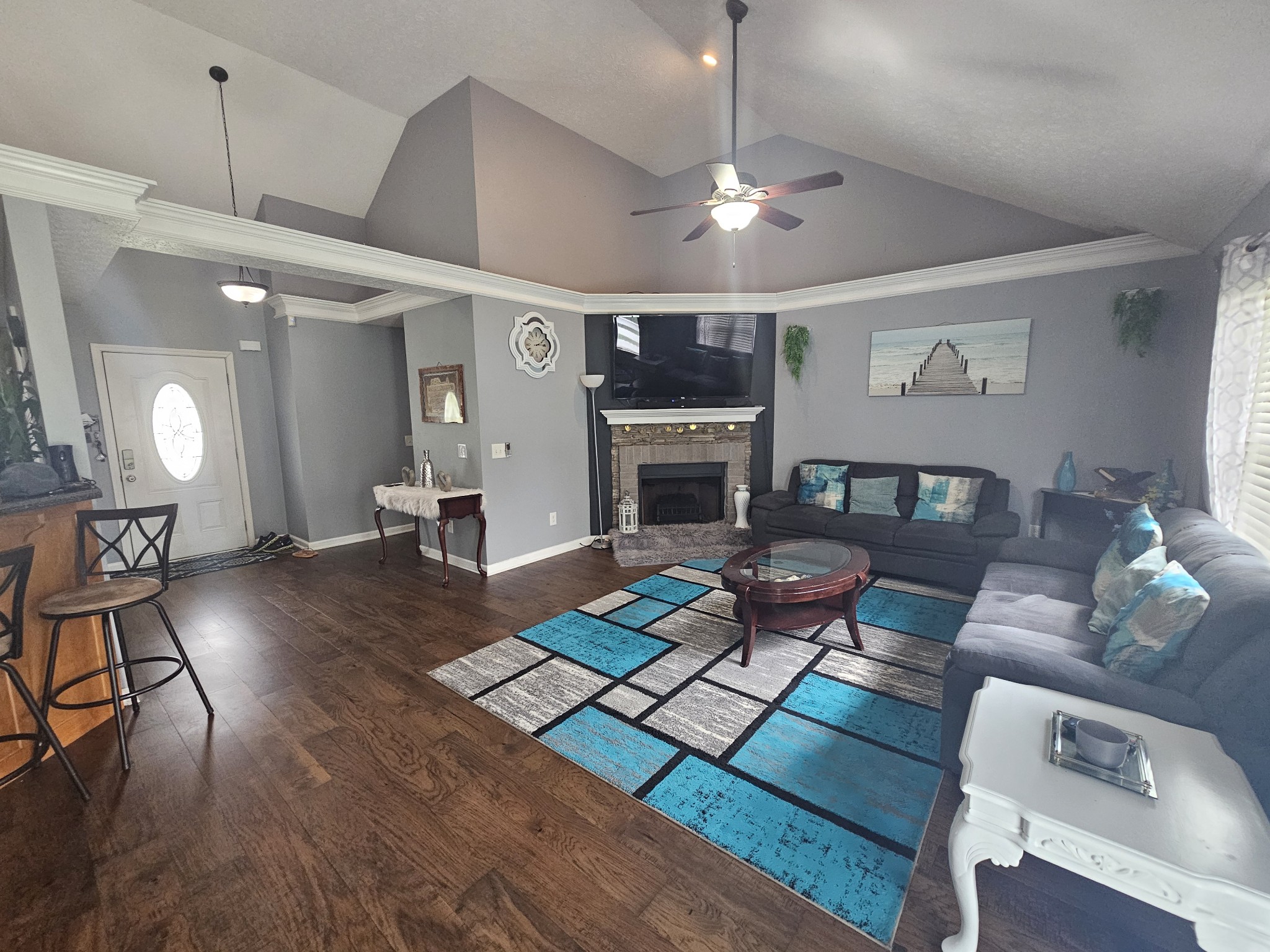 328 Airport Rd