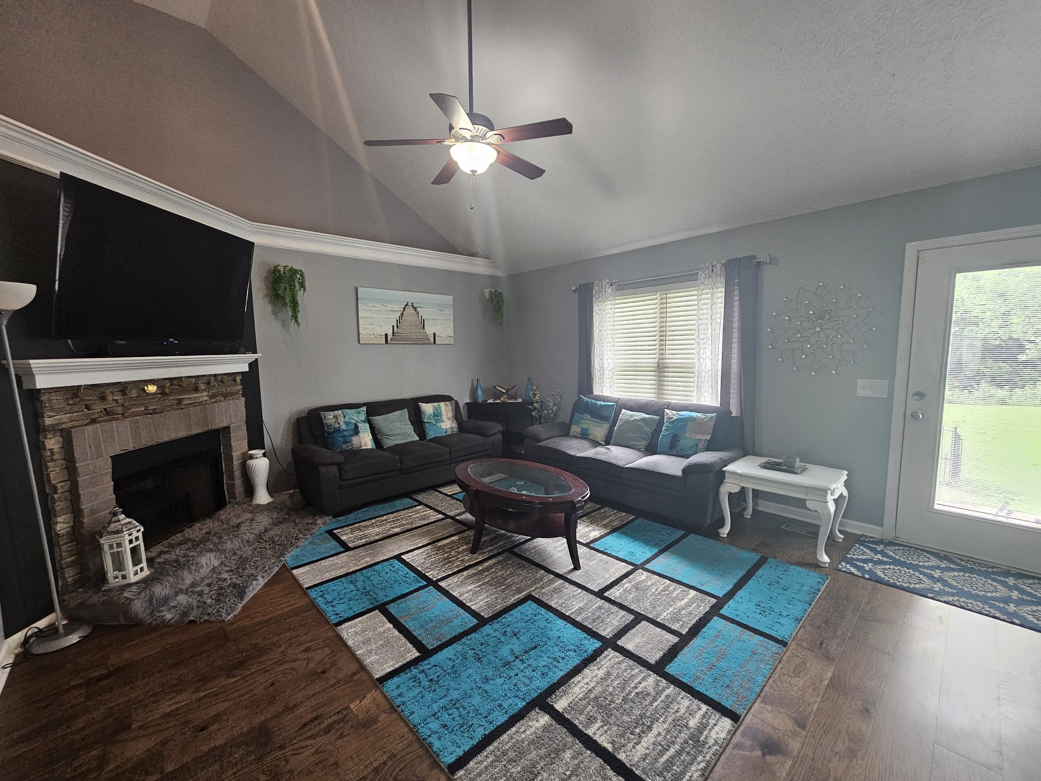 328 Airport Rd