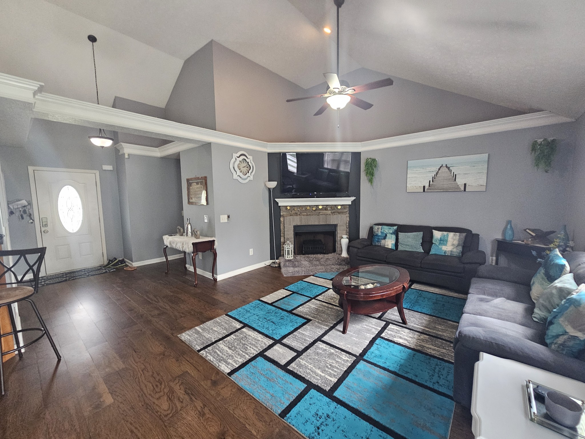 328 Airport Rd