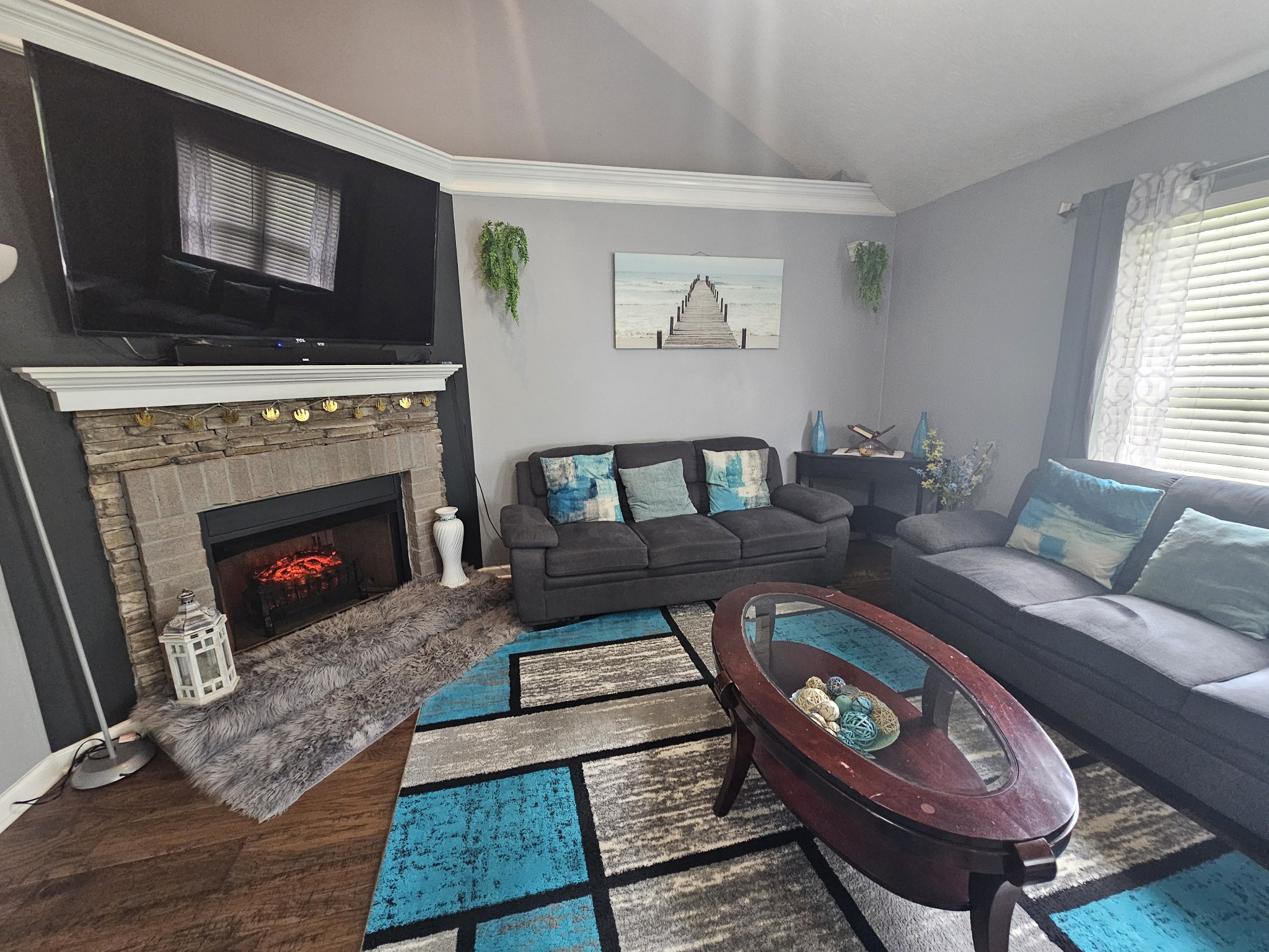 328 Airport Rd