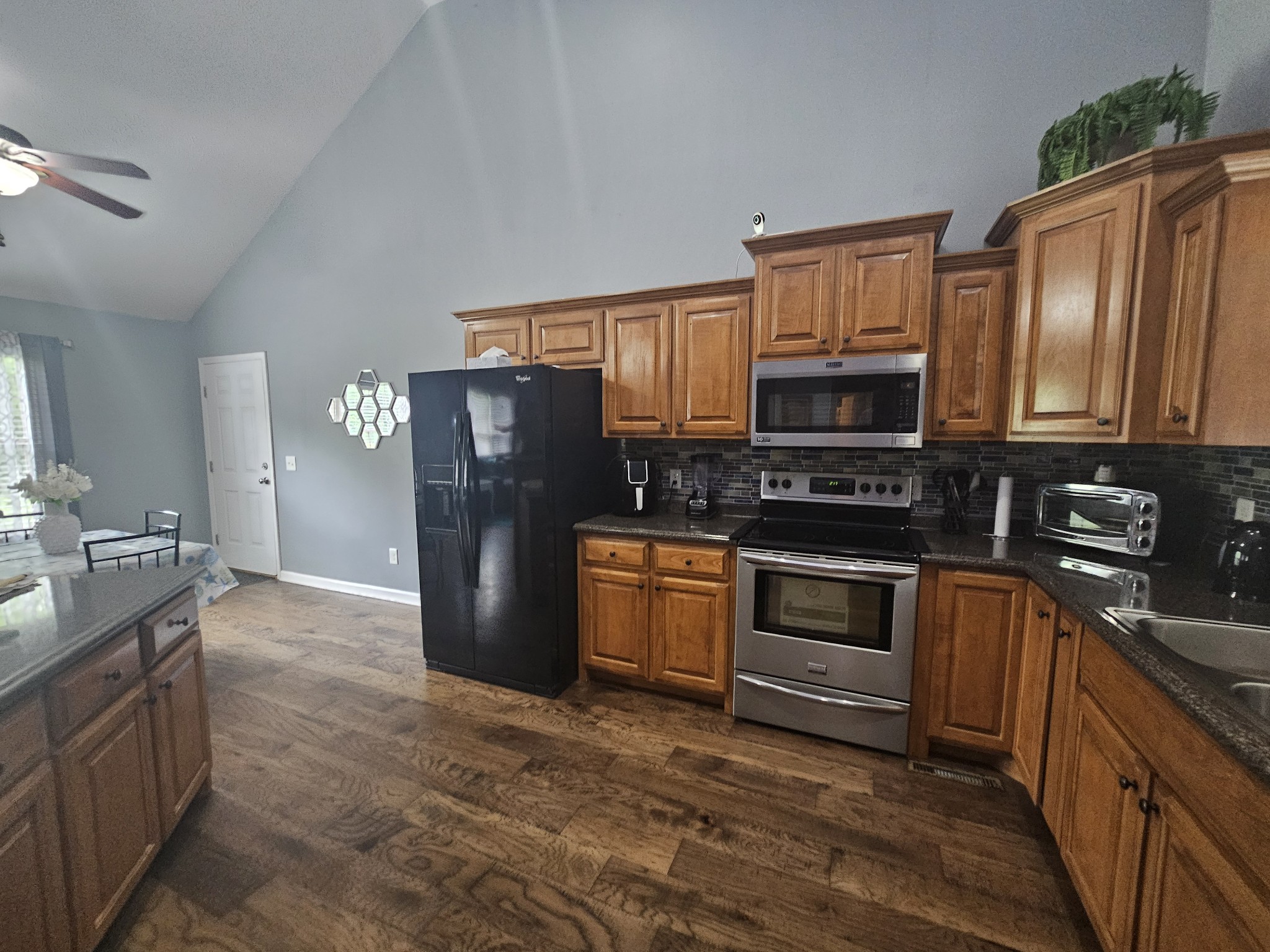 328 Airport Rd