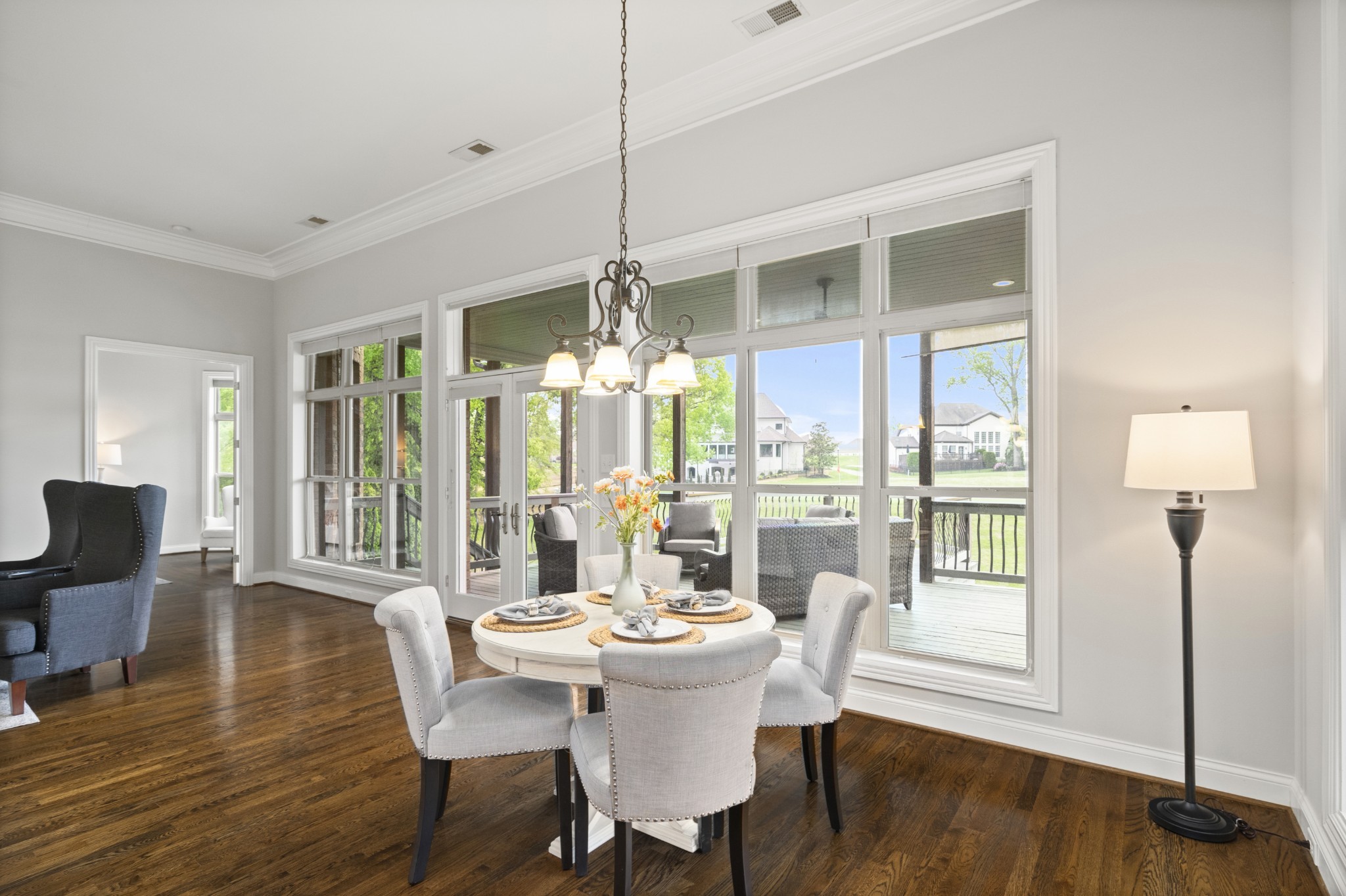 986 Isaac Franklin Dr