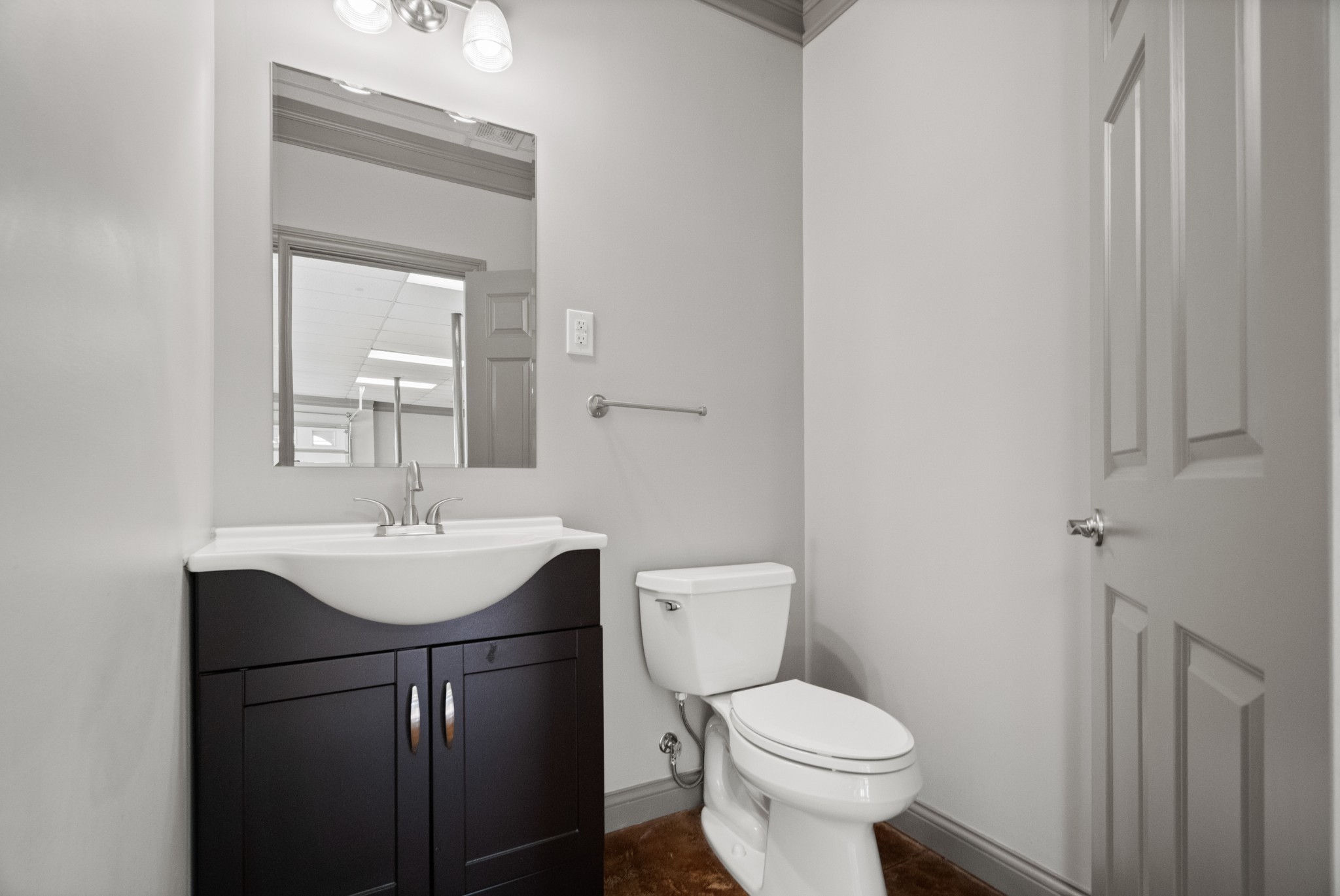 986 Isaac Franklin Dr