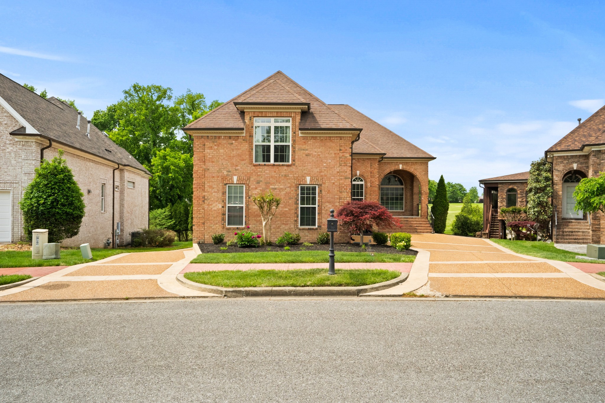 986 Isaac Franklin Dr