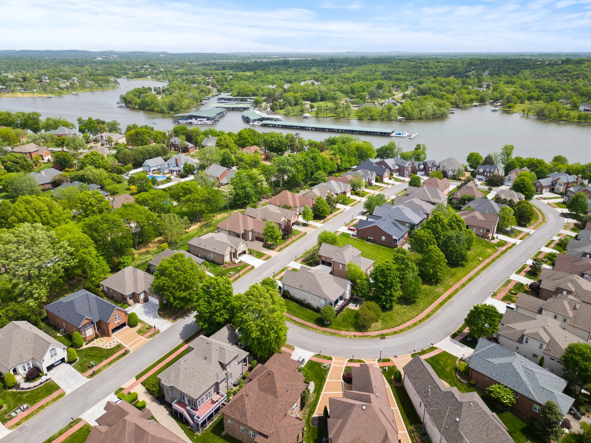 986 Isaac Franklin Dr