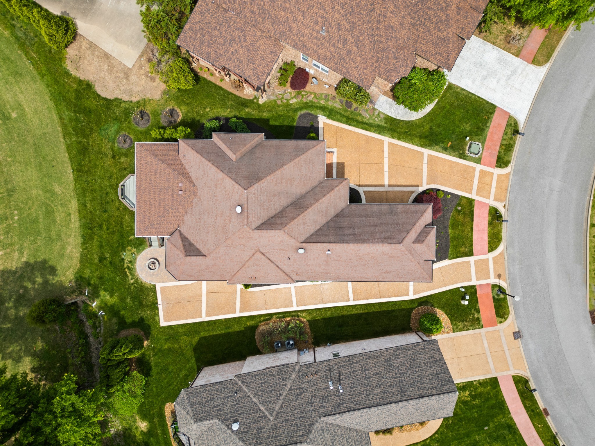 986 Isaac Franklin Dr