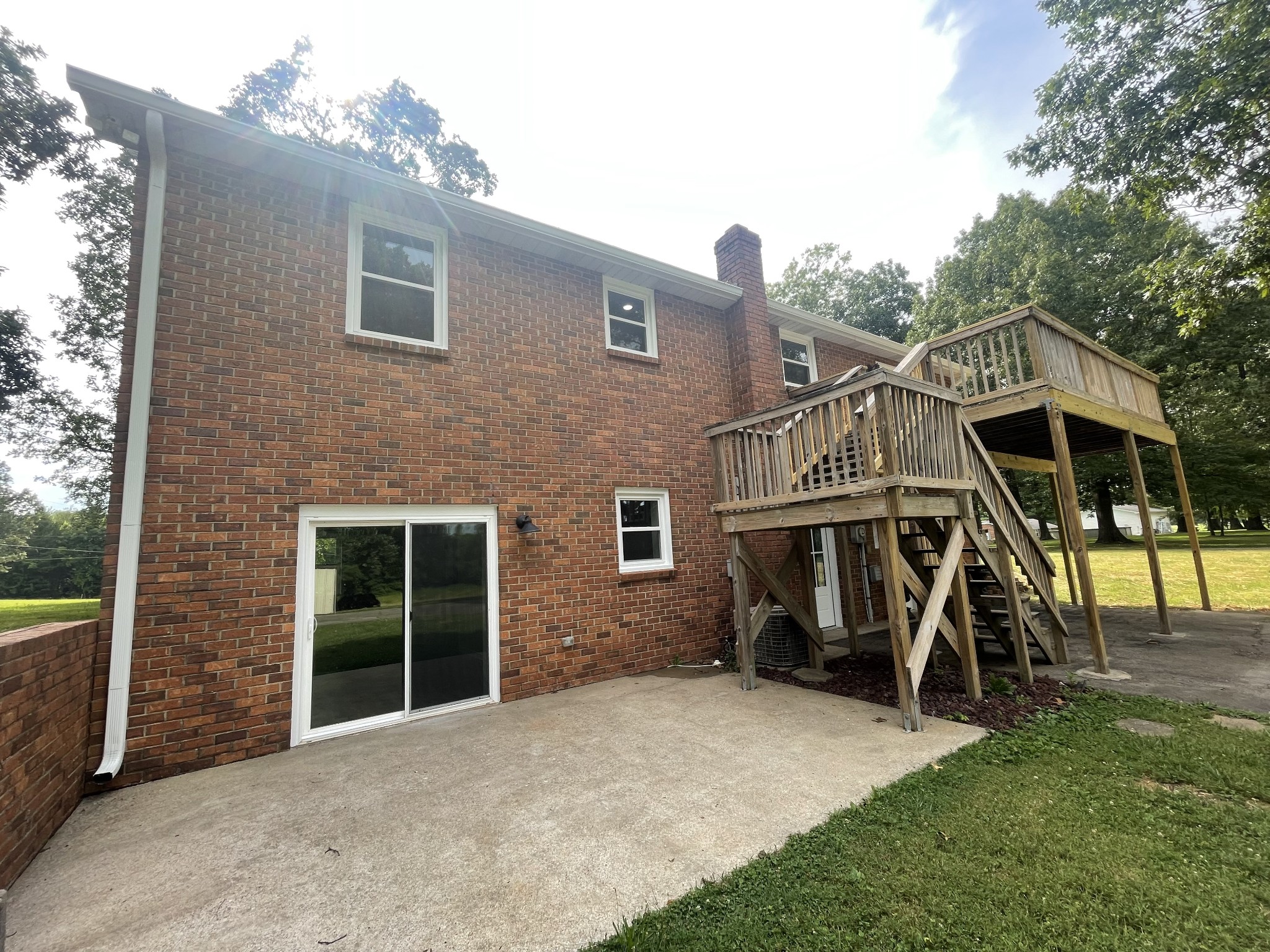 9359 Highway 49E