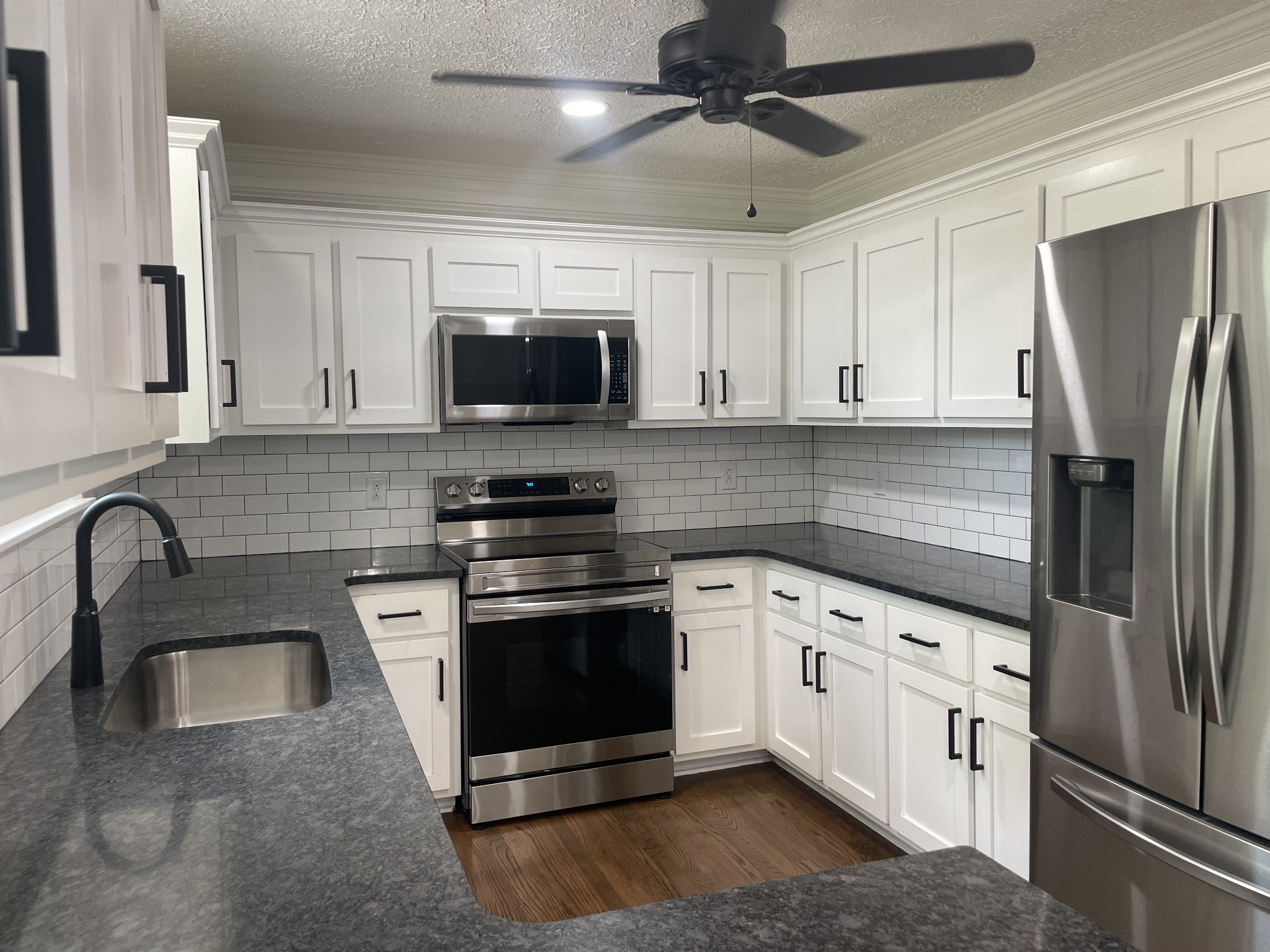 9359 Highway 49E