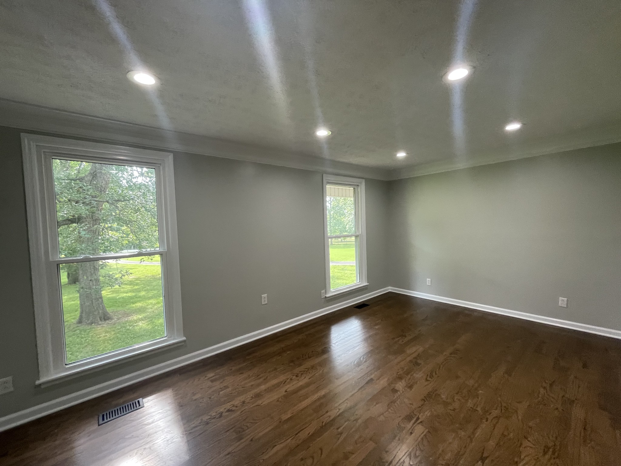 9359 Highway 49E