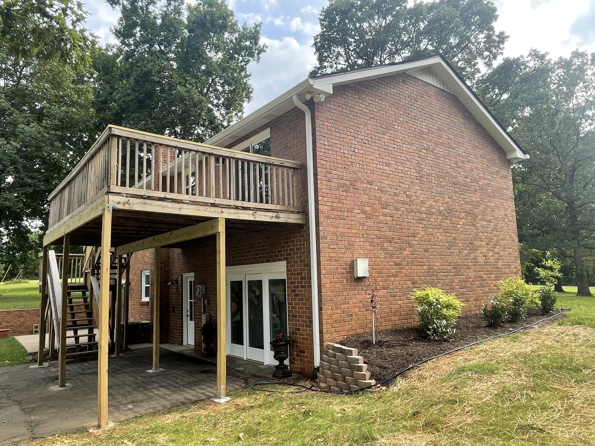 9359 Highway 49E