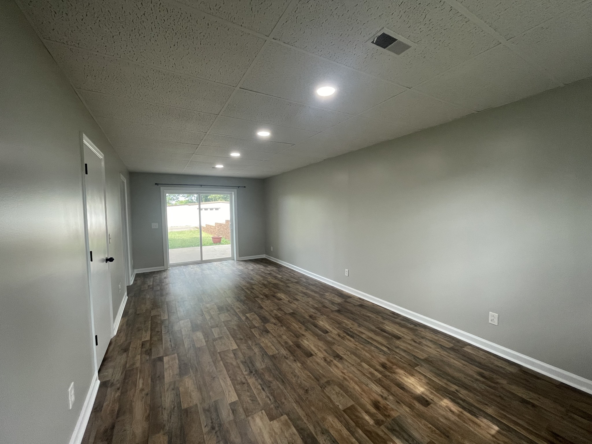 9359 Highway 49E