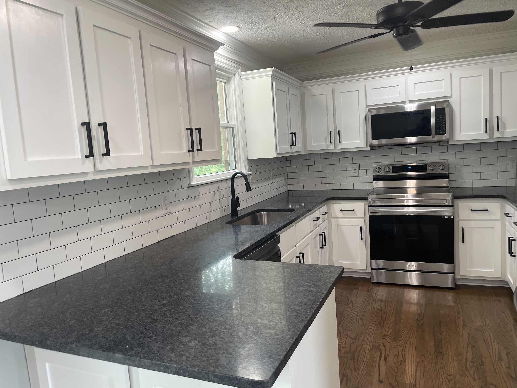 9359 Highway 49E