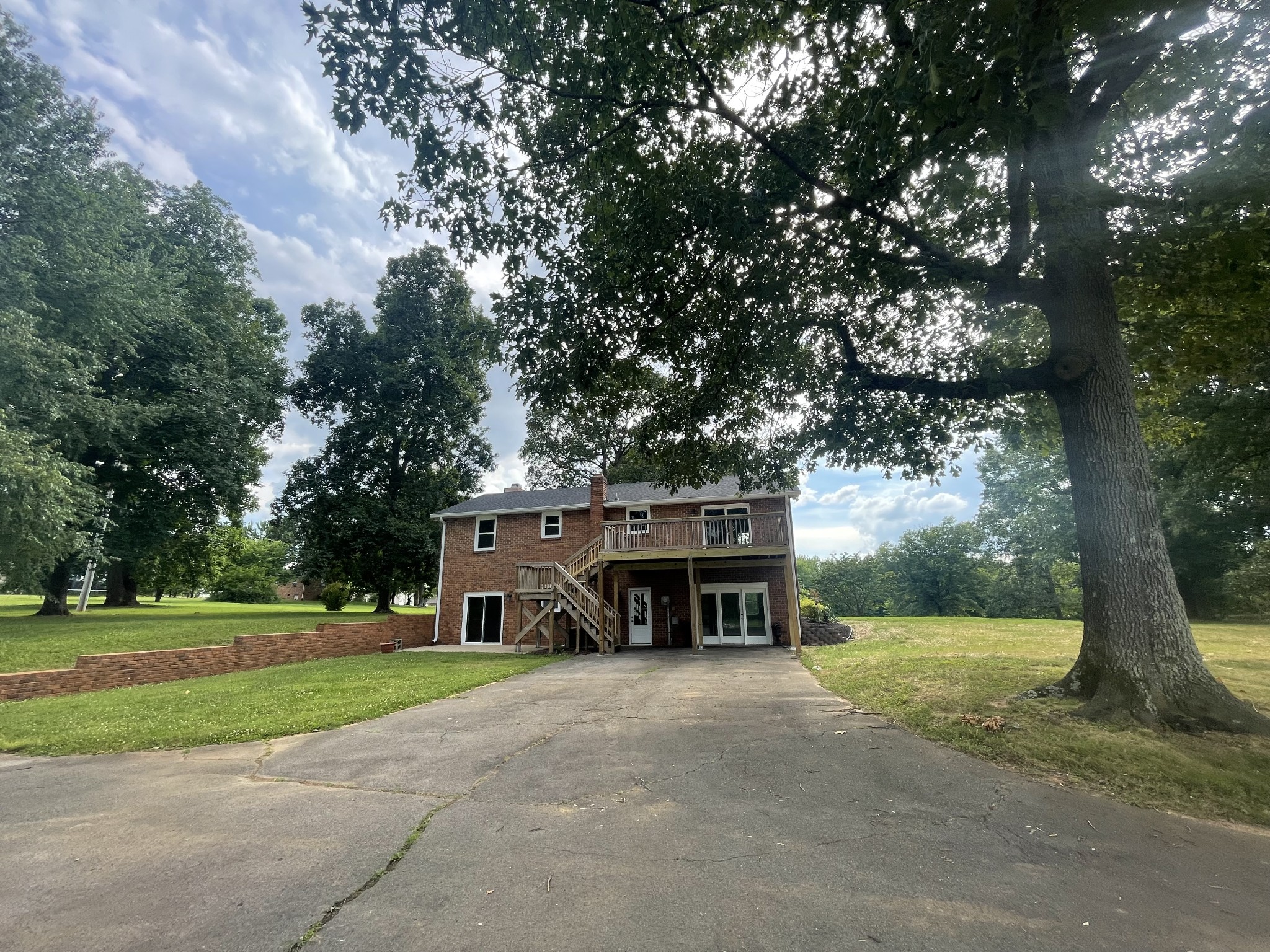 9359 Highway 49E