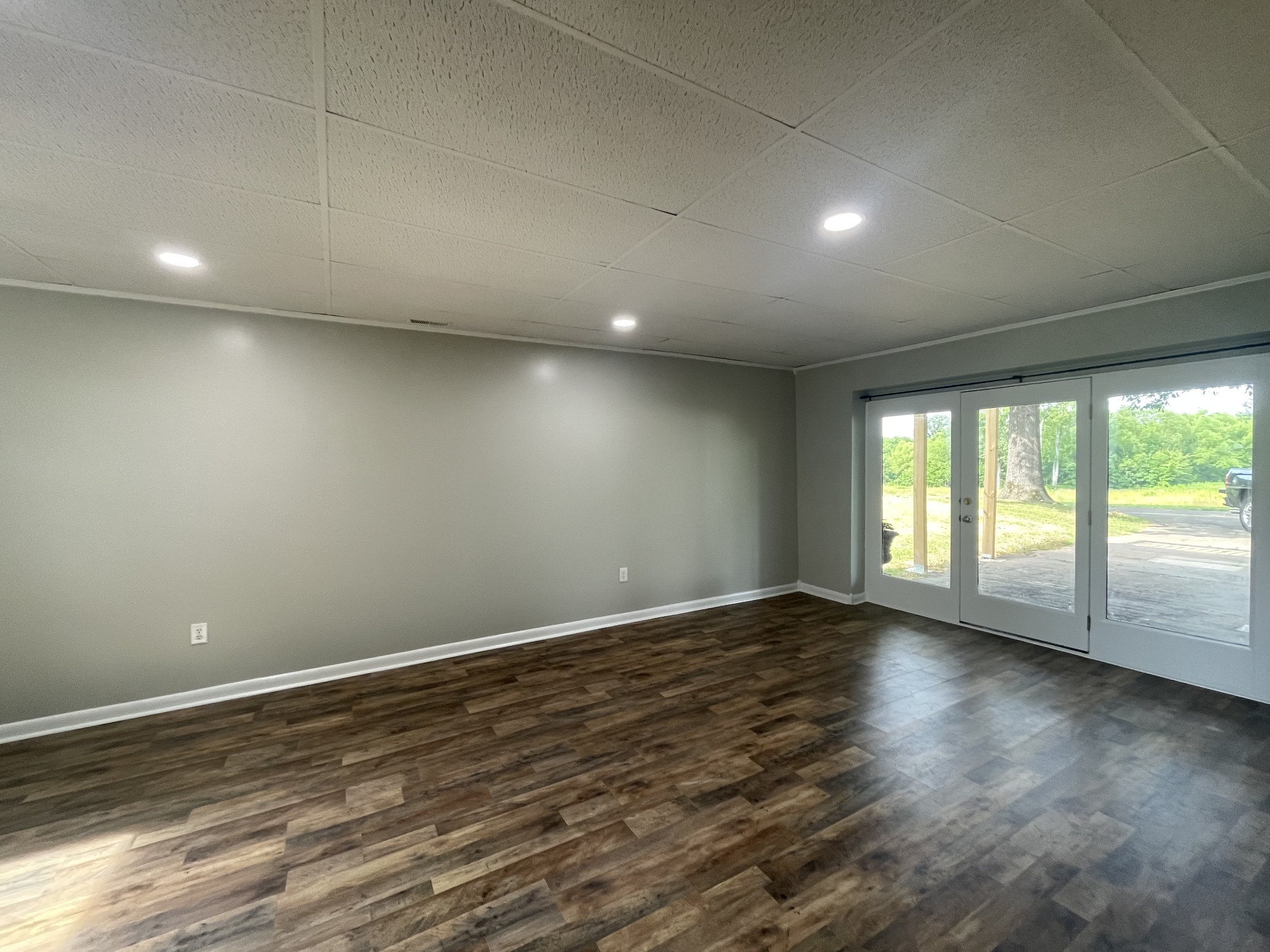 9359 Highway 49E