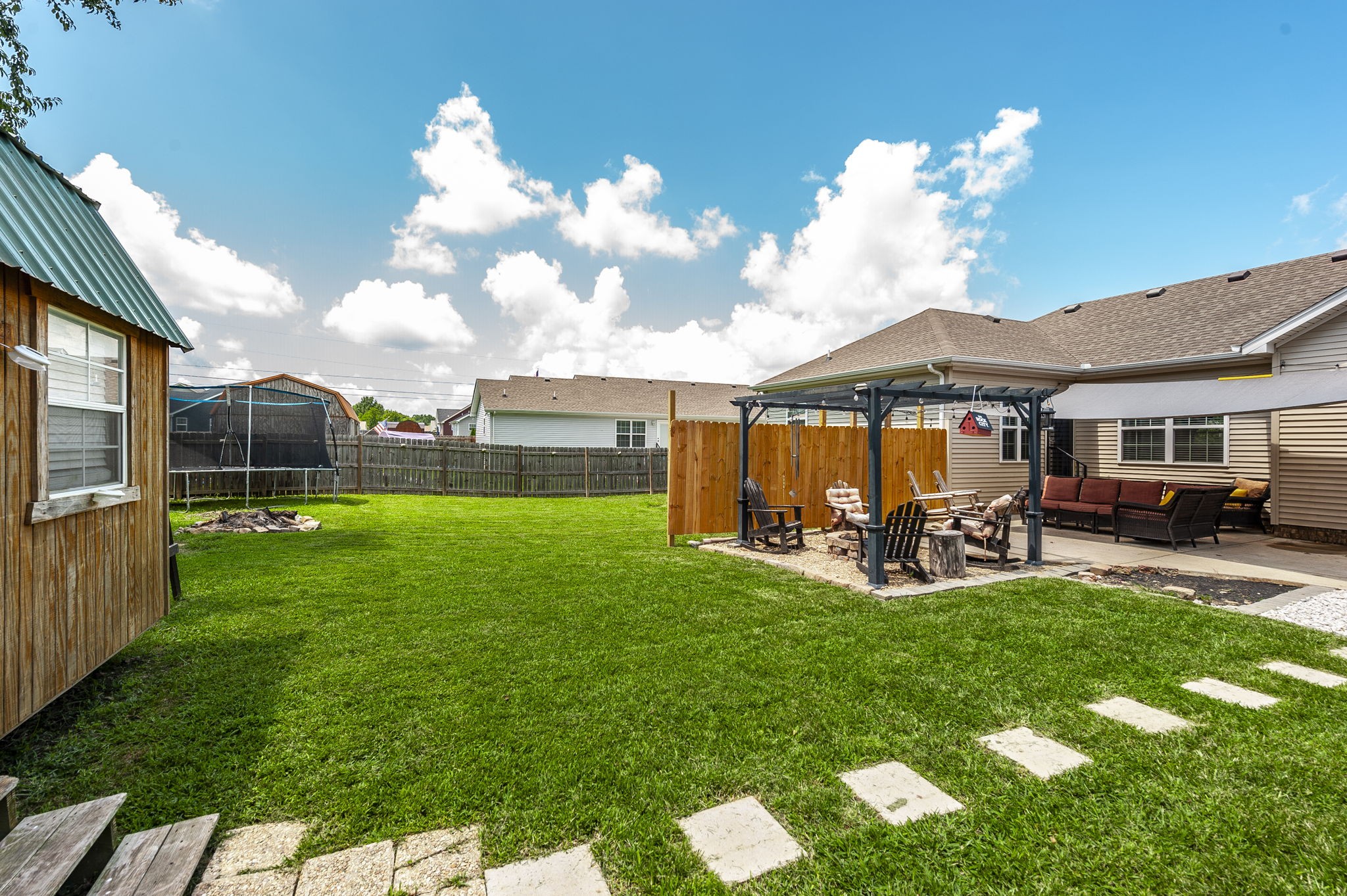 118 Thacker Dr