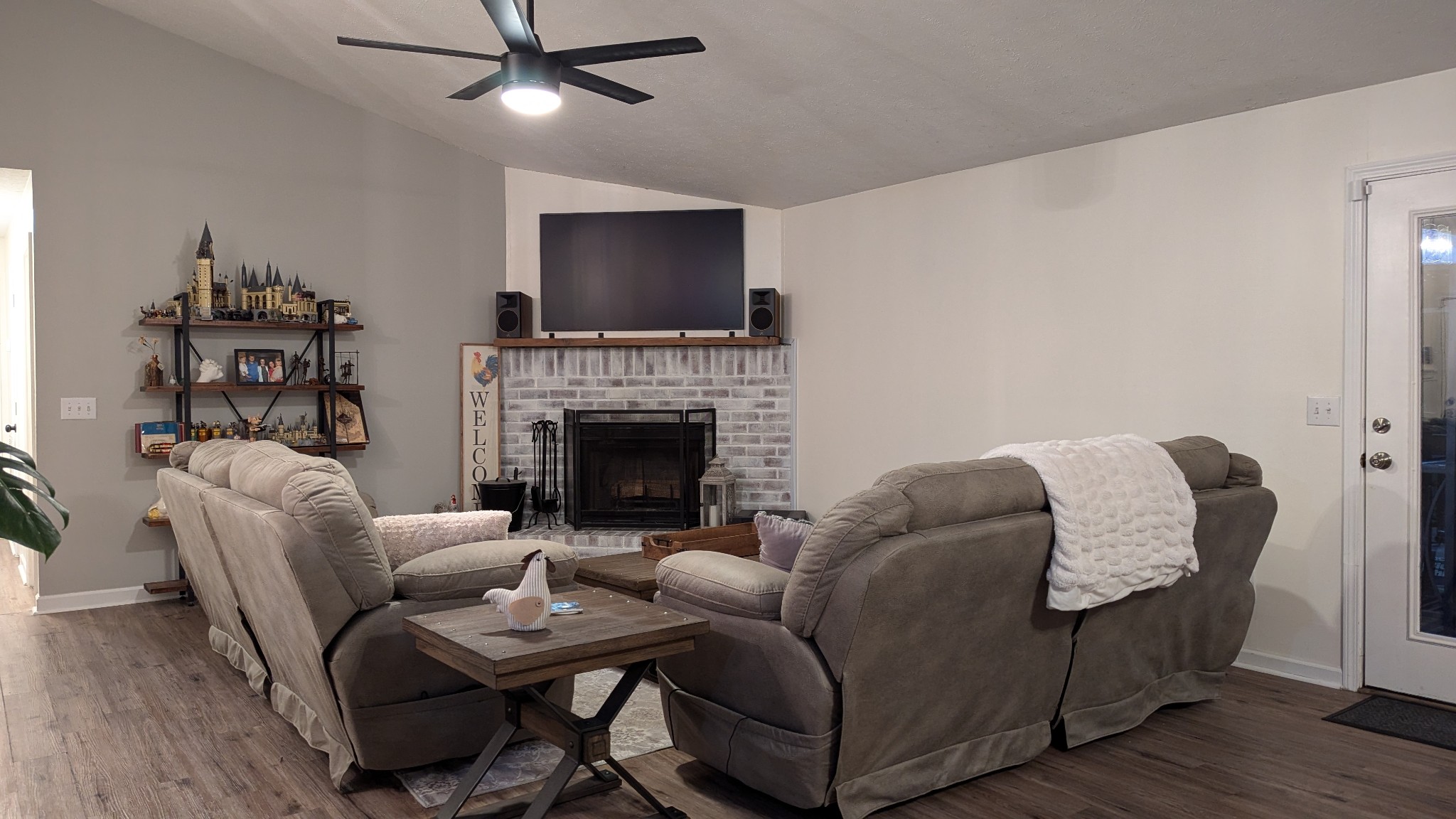 1099 N Boiling Springs Pvt Ct