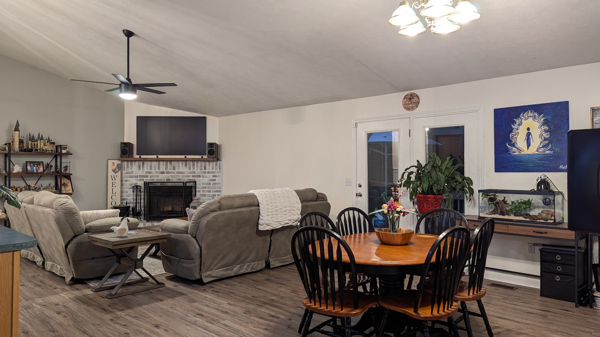 1099 N Boiling Springs Pvt Ct