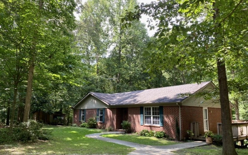 1099 N Boiling Springs Pvt Ct