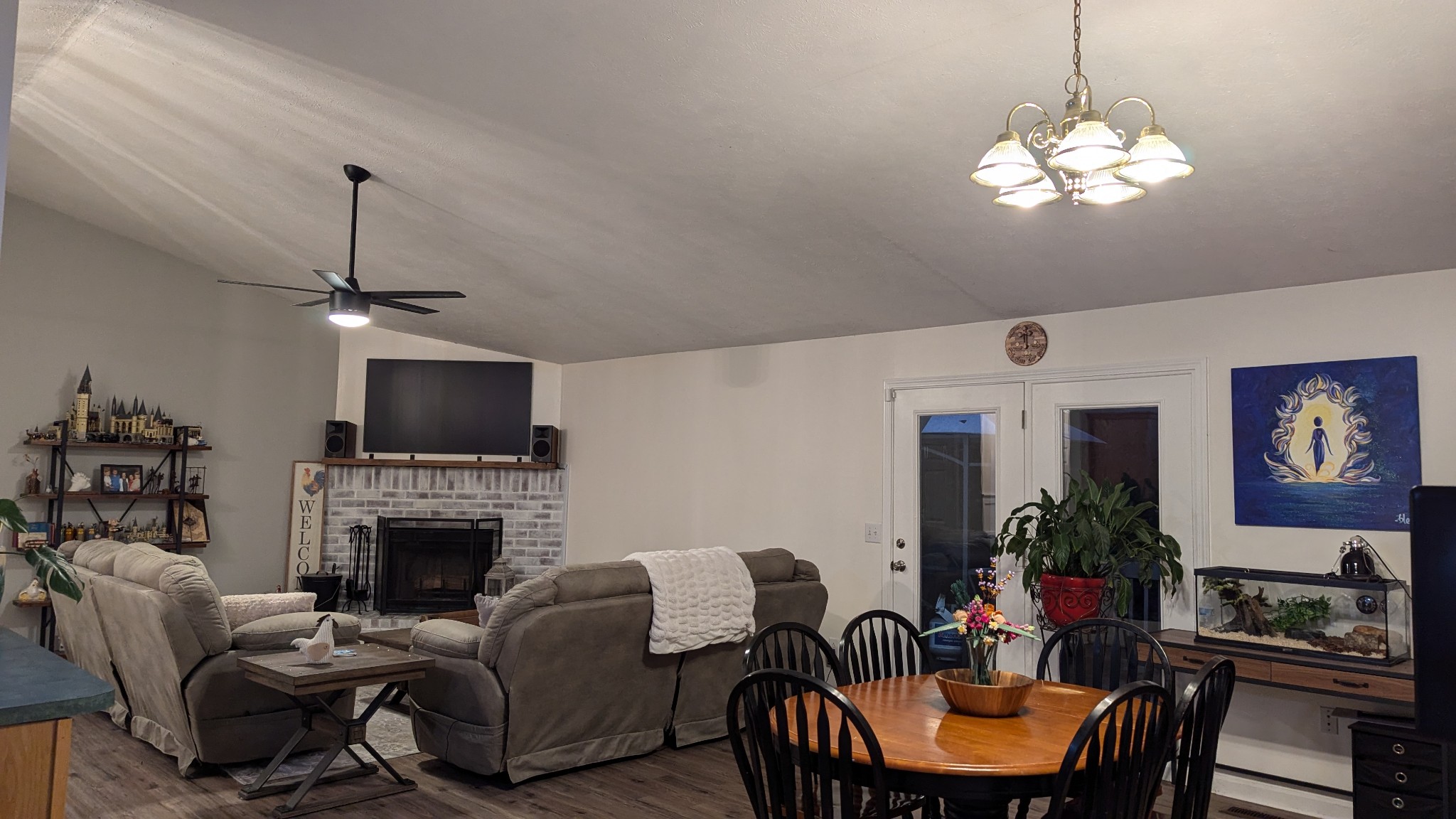 1099 N Boiling Springs Pvt Ct